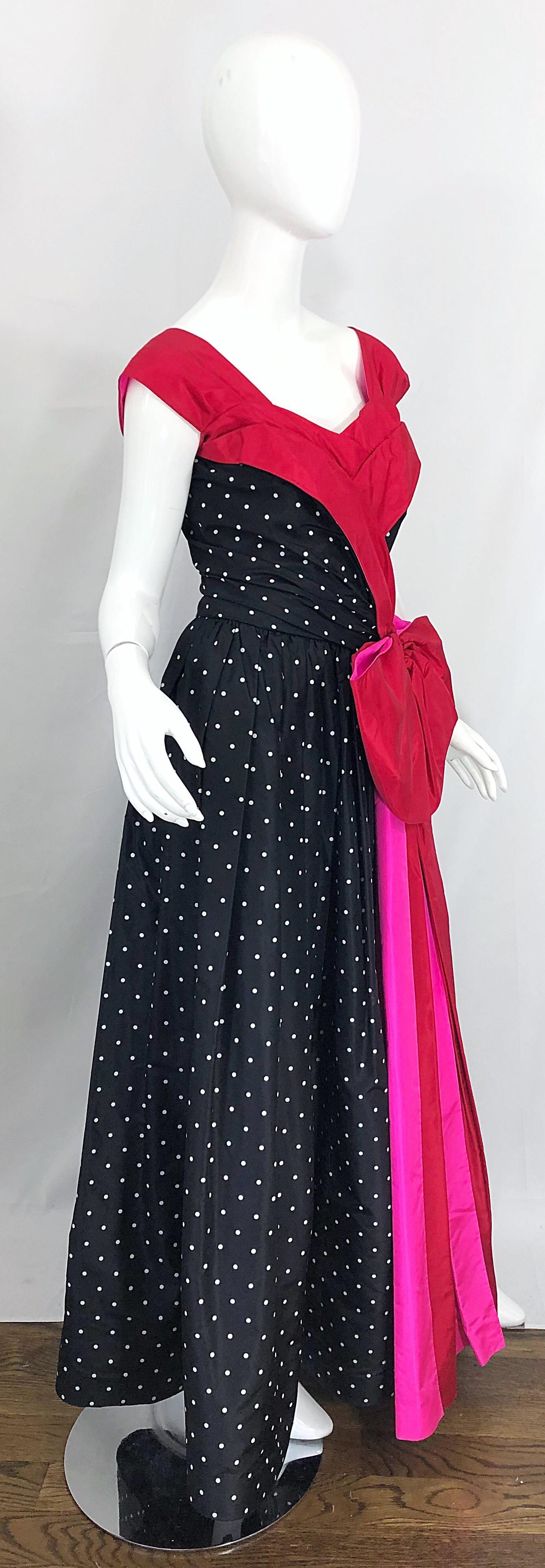 Vintage Nina Ricci Couture 1980 Avant Garde Robe de soirée en taffetas de soie à pois en vente 7
