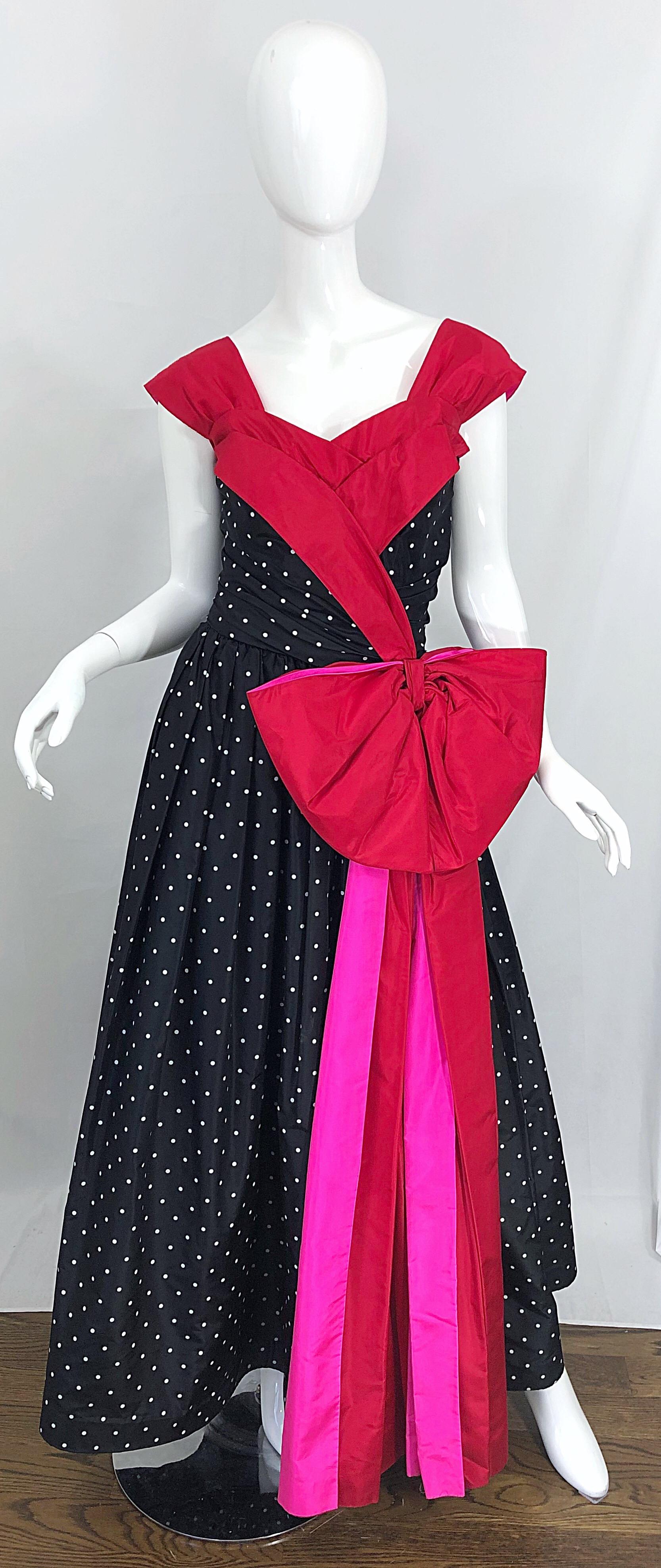 Vintage Nina Ricci Couture 1980 Avant Garde Robe de soirée en taffetas de soie à pois en vente 9