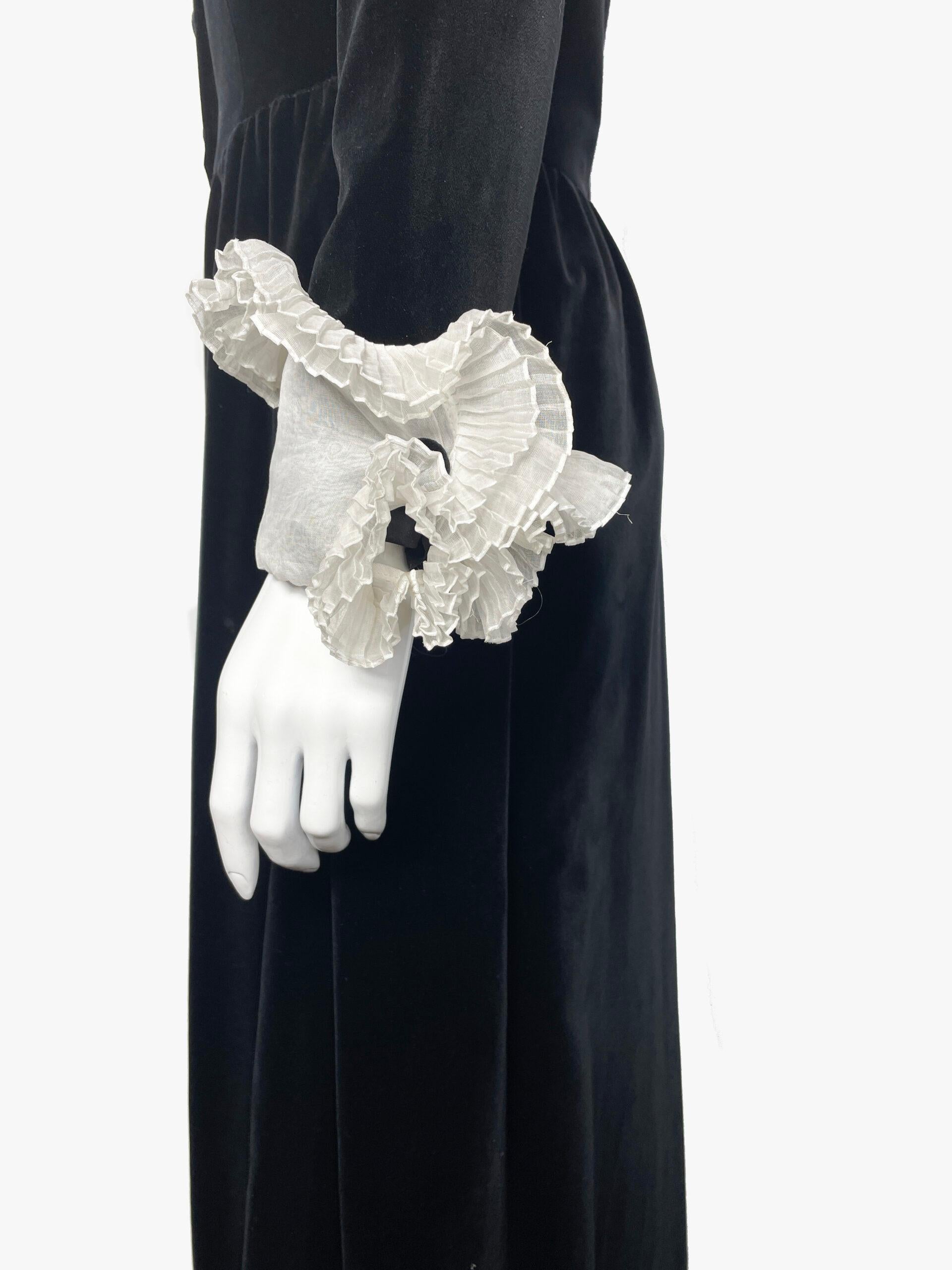 Black Vintage Nina Ricci Velvet Dress, 1980s For Sale