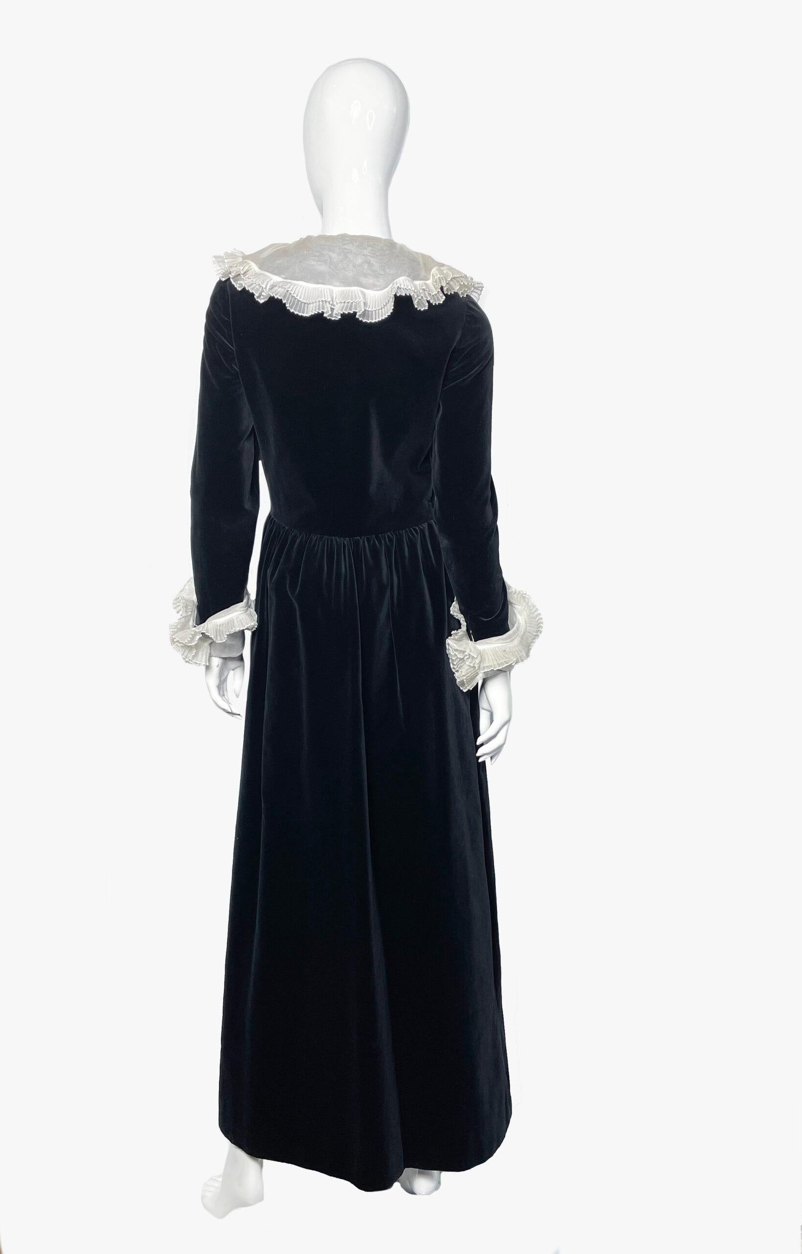 Women's Vintage Nina Ricci Velvet Dress, 1980s For Sale
