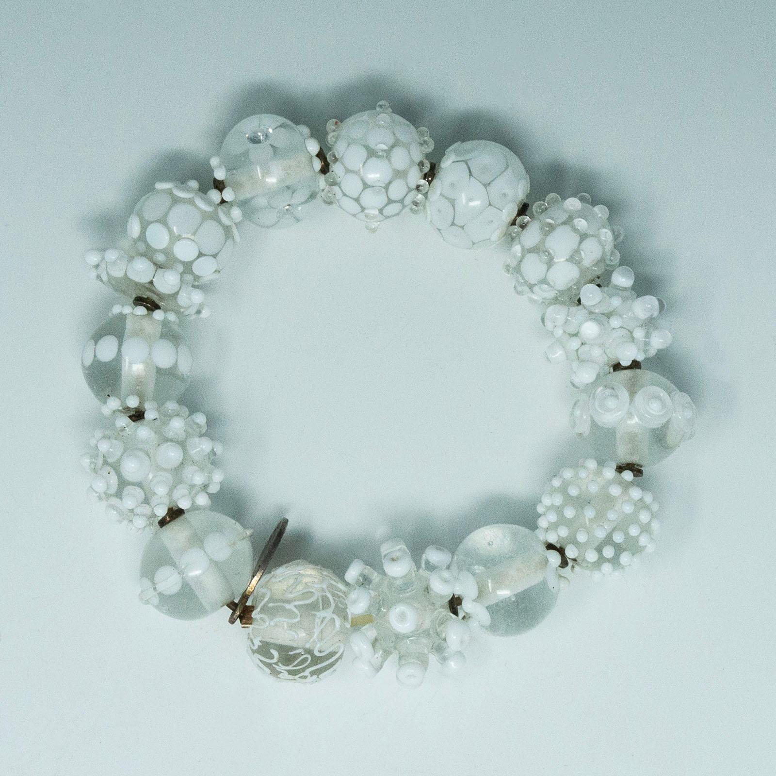 Vintage Nirit Dekel White Handmade Glass Bead Bracelet For Sale 2