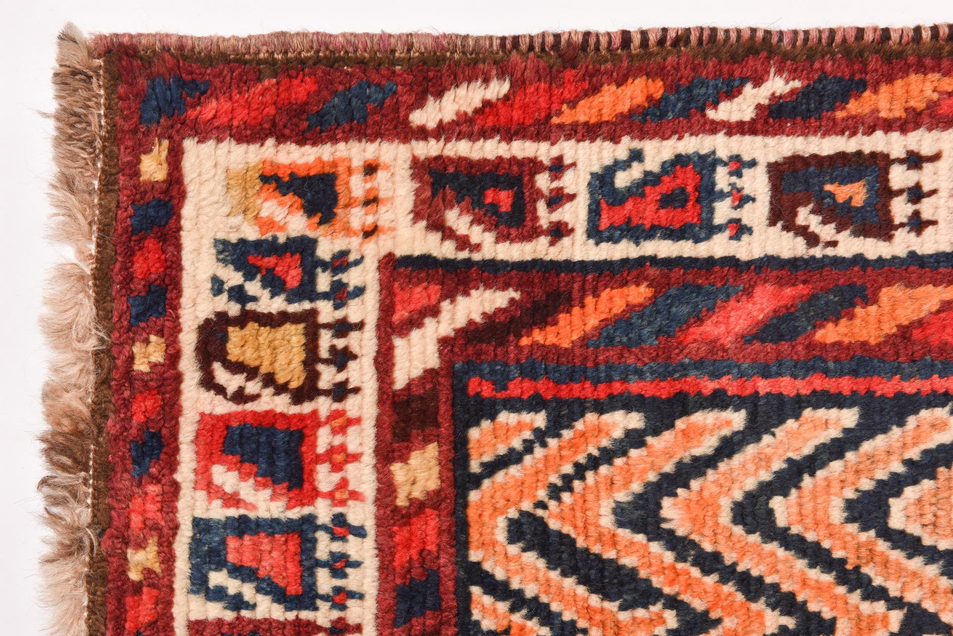 Laine Tapis nomade vintage avec paons en vente