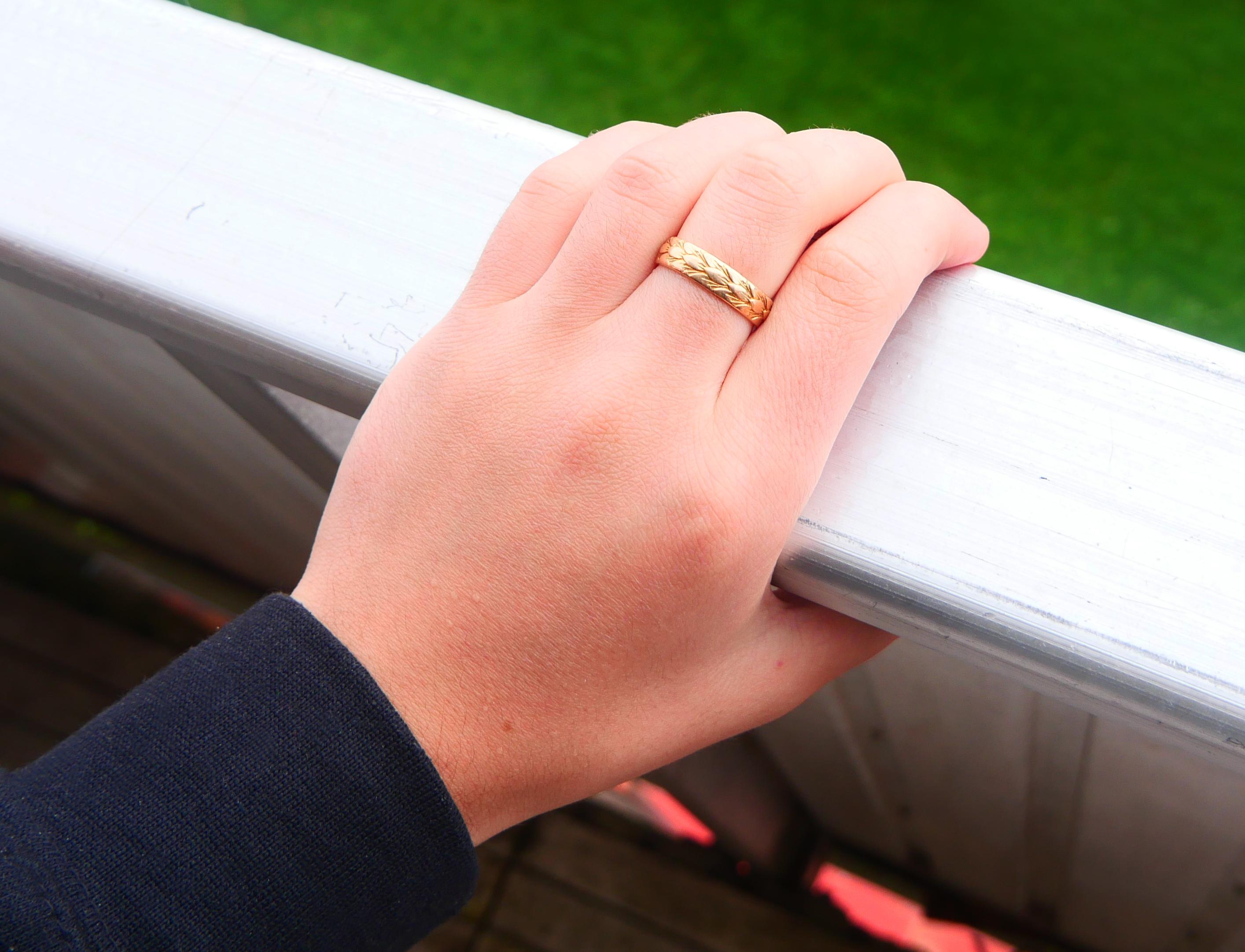 Anillo Vintage Nórdico Hombre Unisex Corona de hojas de Laurel Oro Amarillo 18K ØUS9/ 6.5gr 1