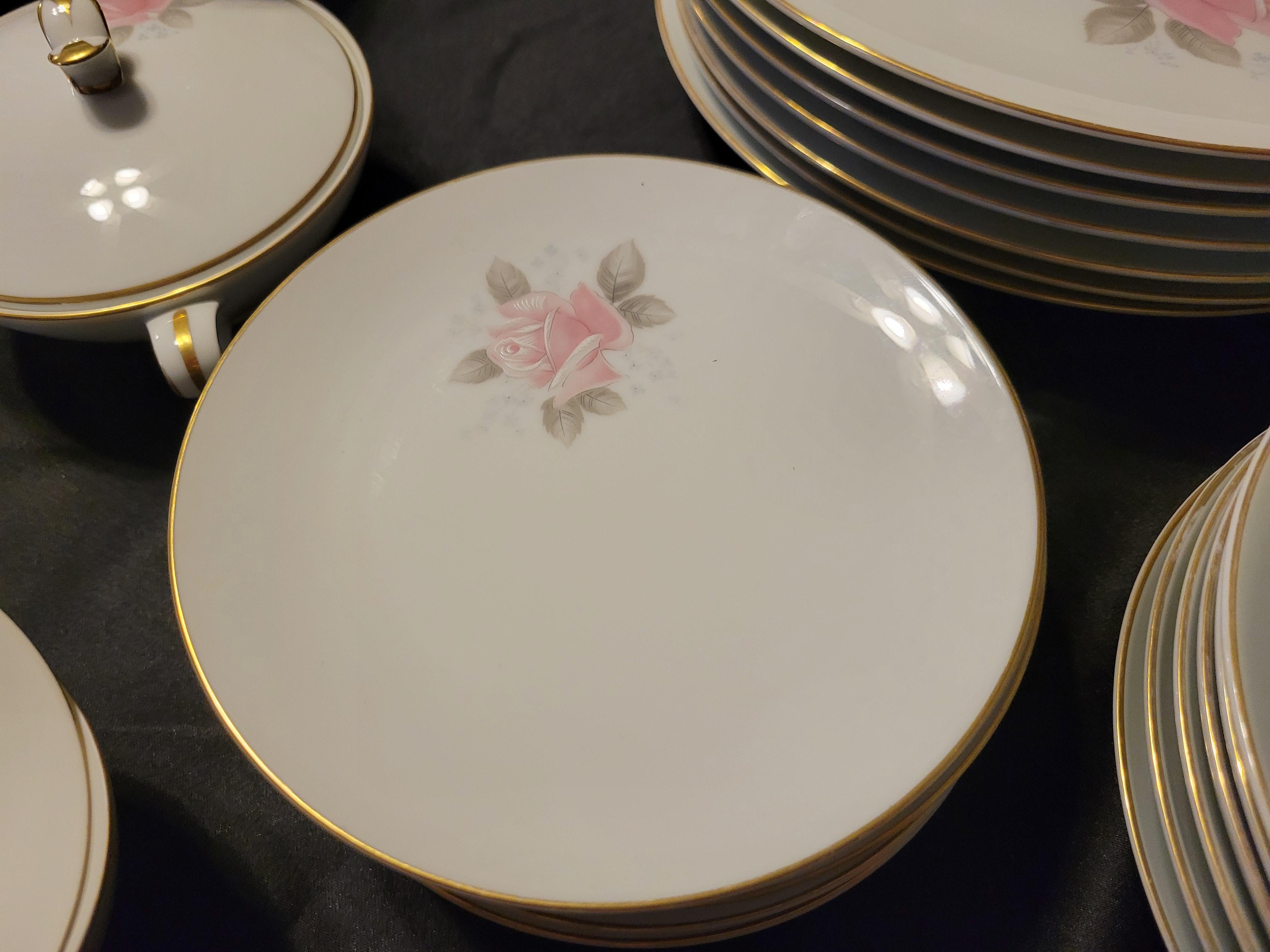 Vintage Noritake 'Roseville' Fine China Dining Set for 8 Persons - 79 Items For Sale 3