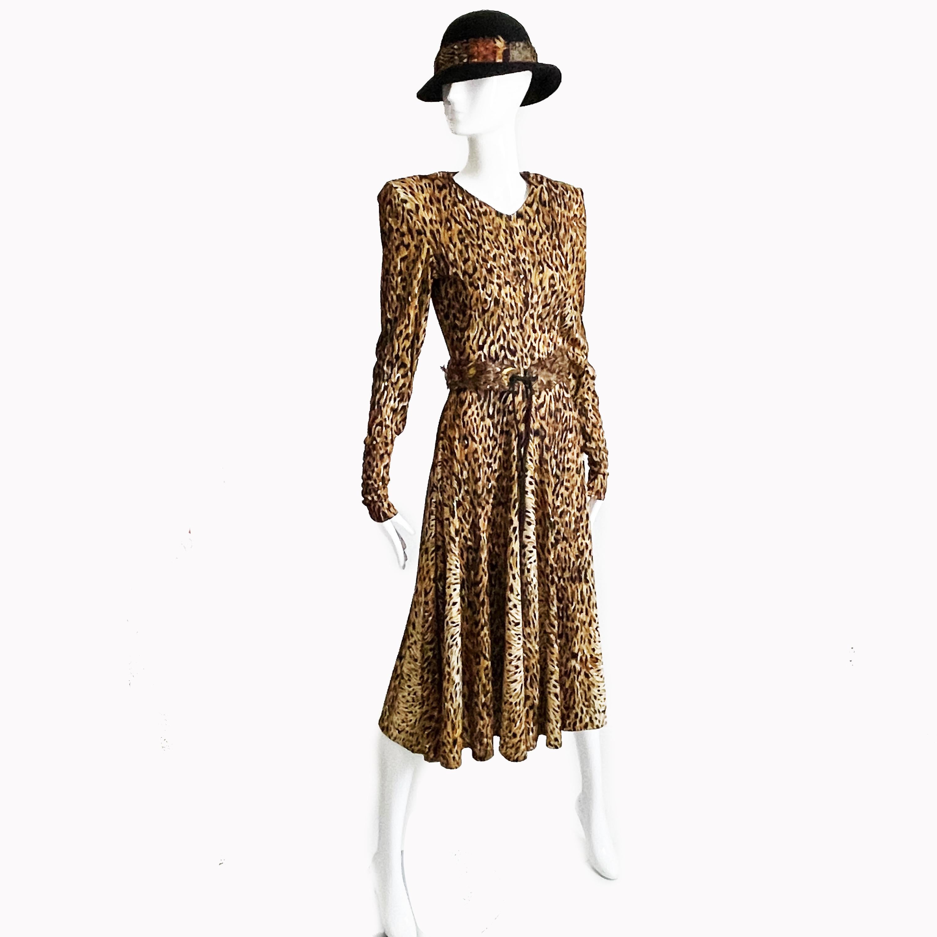 Vintage Norma Kamali Dress Leopard Print Wide Circle Skirt Sz S  In Good Condition In Port Saint Lucie, FL