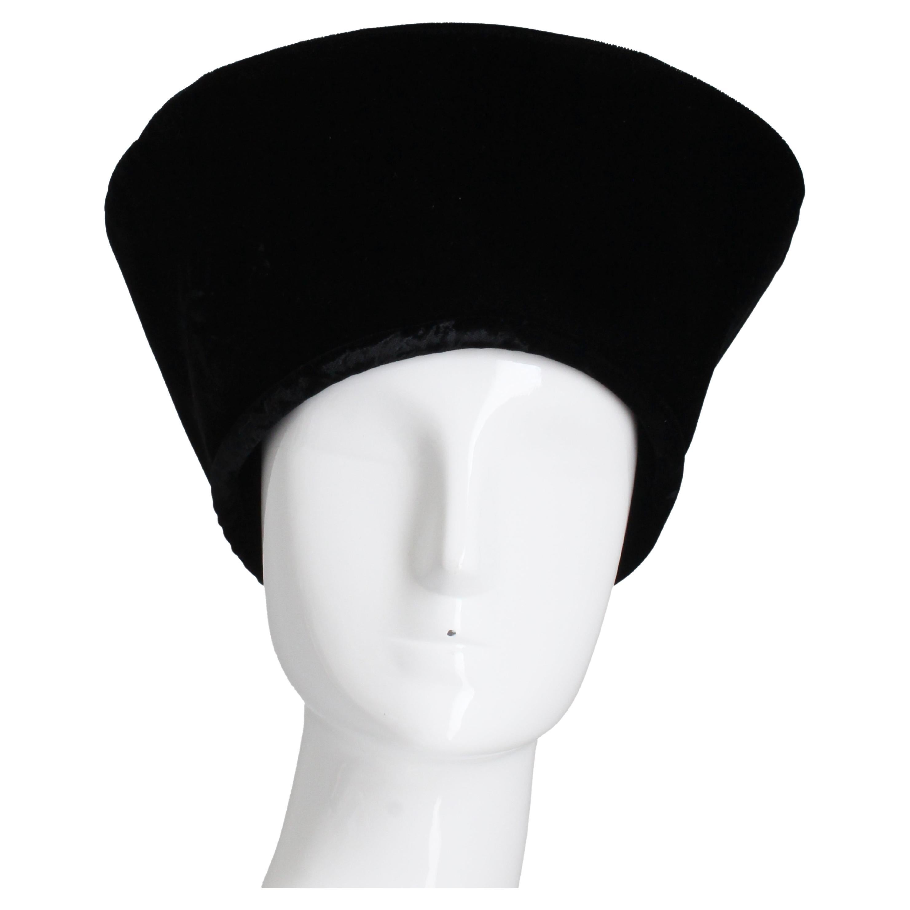 Sombrero Vintage Norma Kamali Terciopelo Negro Ala Alta Estilo Cosaco Raro Años 90 Talla S