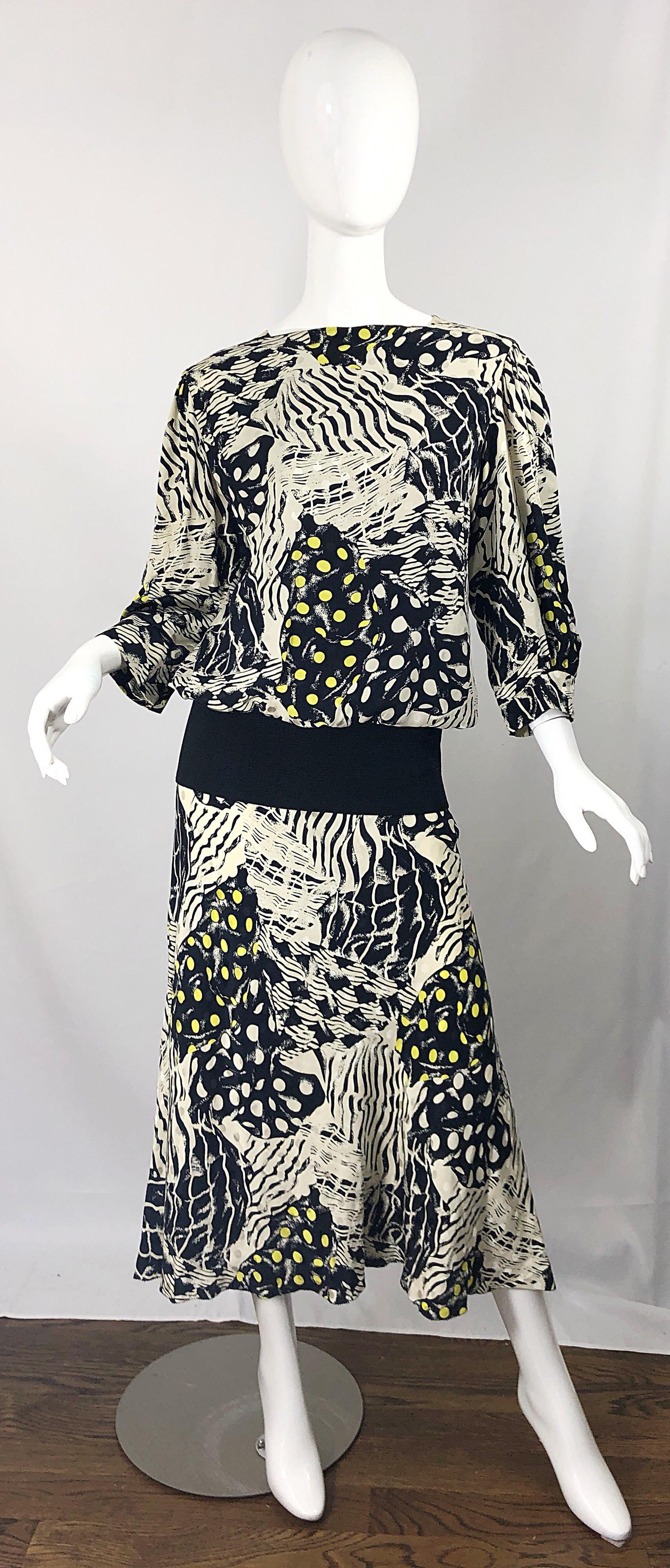 Incredible vintage 1980s NORMA WALTERS black, white and yellow abstract drop waist silk maxi dress! Features a billow fit dolman sleeve blosue, with elastic waistband and flirt full skirt. Buttons up the back. Super flattering dress that can work
