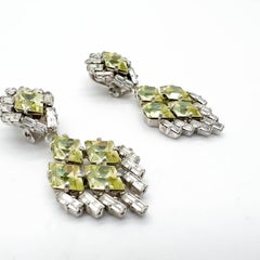 Boucles d'oreilles vintage en cristal de péridot Norman Hartnell London 1950s