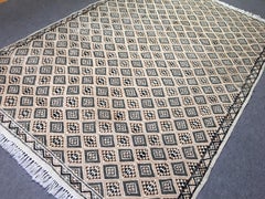 Kilim bordado norteafricano vintage