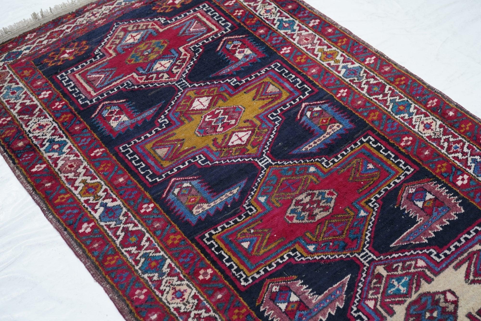 Vintage By Persiano Runner 3'4'' x 10'1'' in vendita 1