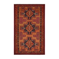 Kilim persiano vintage del nord-ovest in arancione con medaglioni