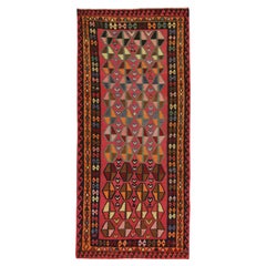 Nordwestlicher persischer Kelim in Rosa mit geometrischen Mustern von Teppich & Kilim