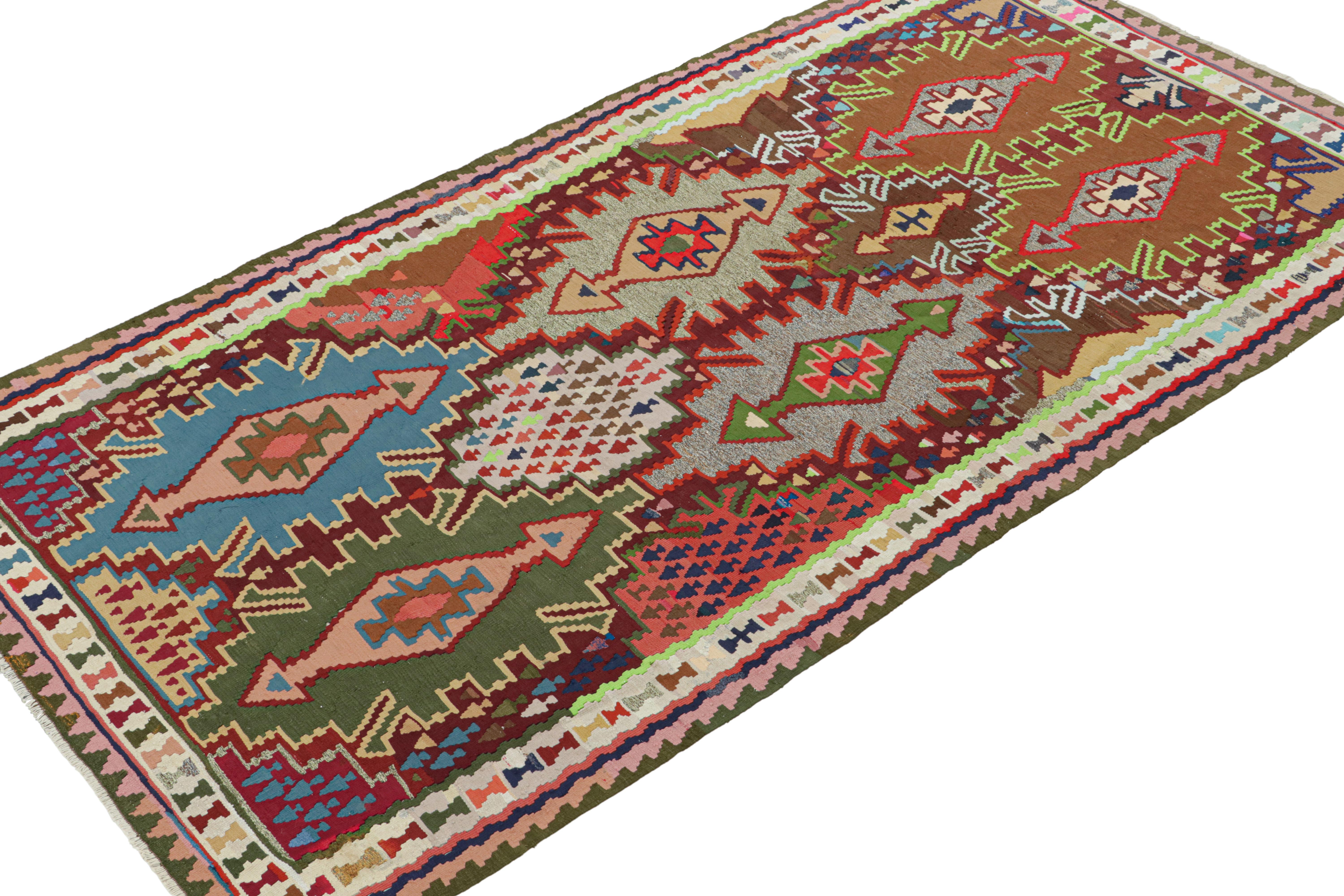Hand-Woven Vintage Northwest Persian Kilim with Geometric Patterns For Sale