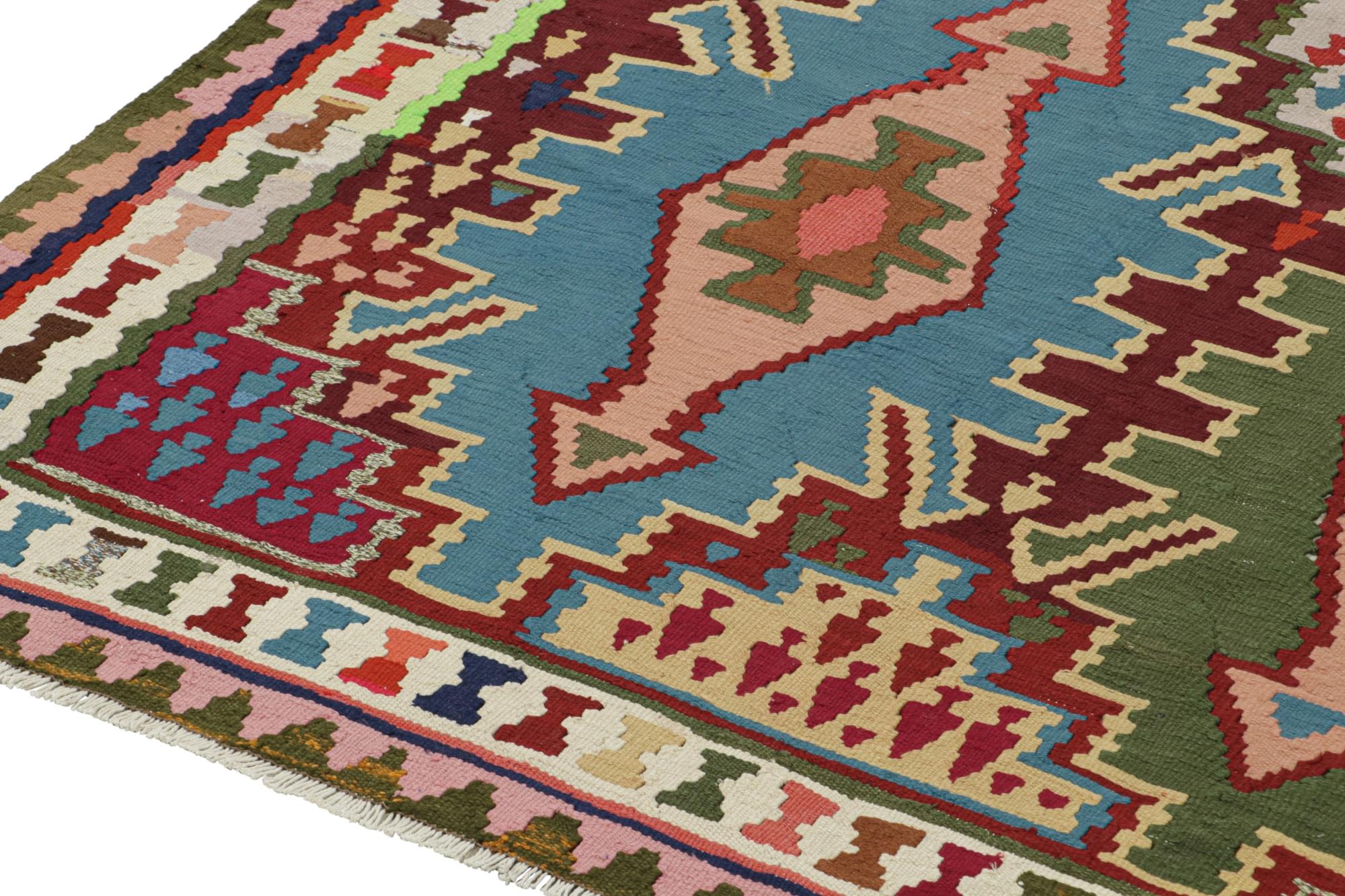 Mid-20th Century Vintage Northwest Persian Kilim with Geometric Patterns For Sale