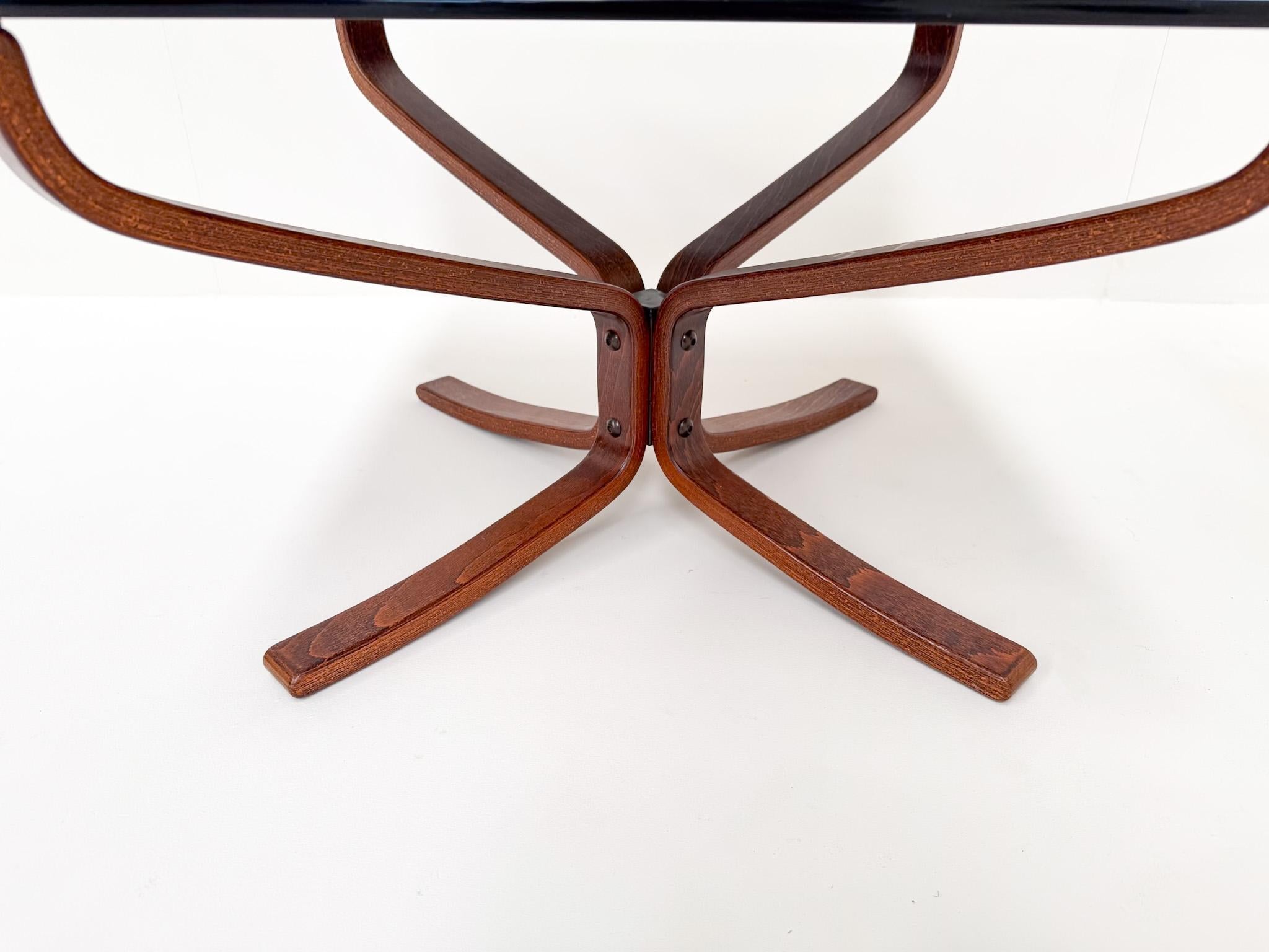European Vintage Norwegian Coffee Table by Sigurd Resell for Vatne Møbler, 1960s For Sale