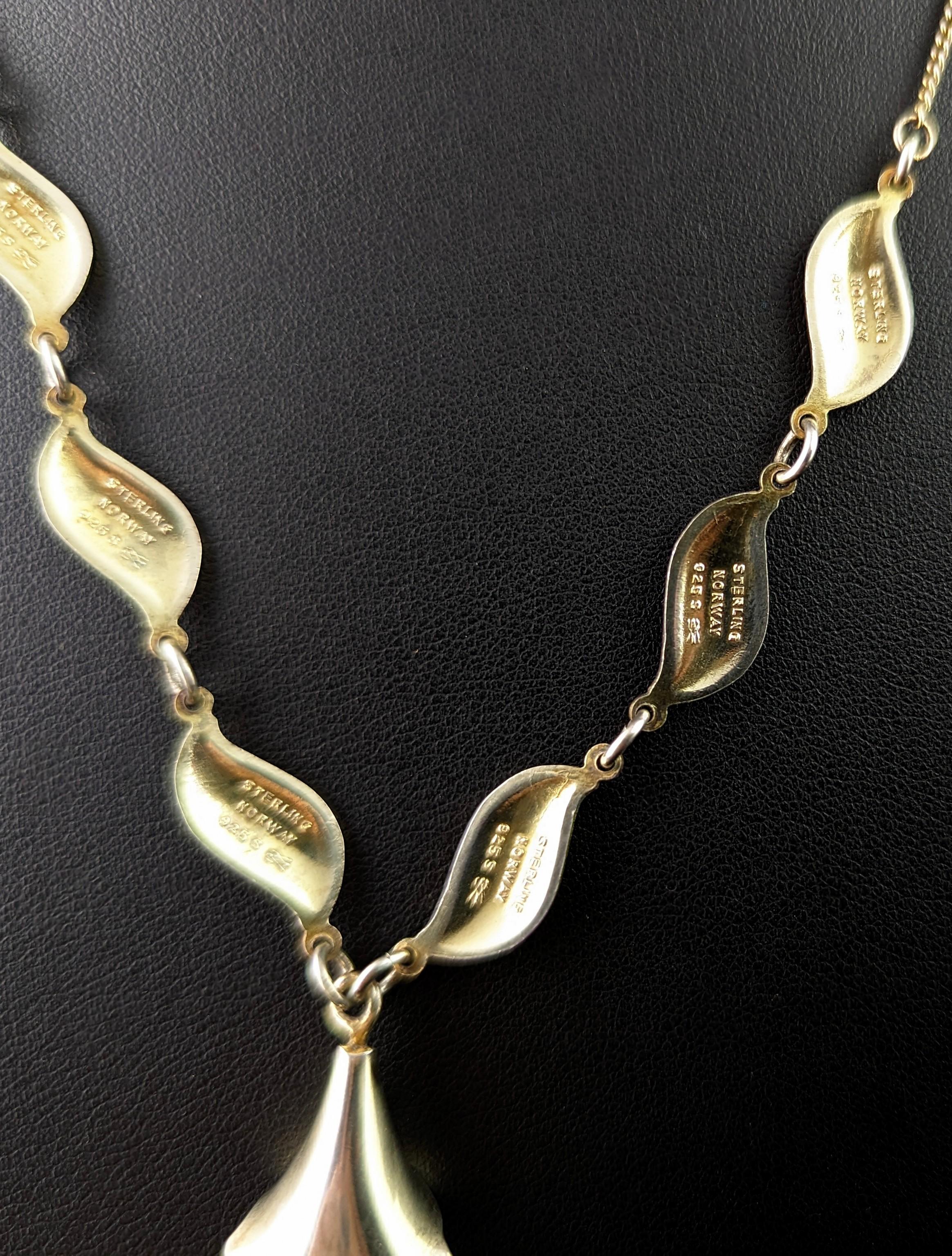 Vintage Norwegian enamelled silver flower necklace, drop pendant, Askel Holmsen  In Good Condition In NEWARK, GB