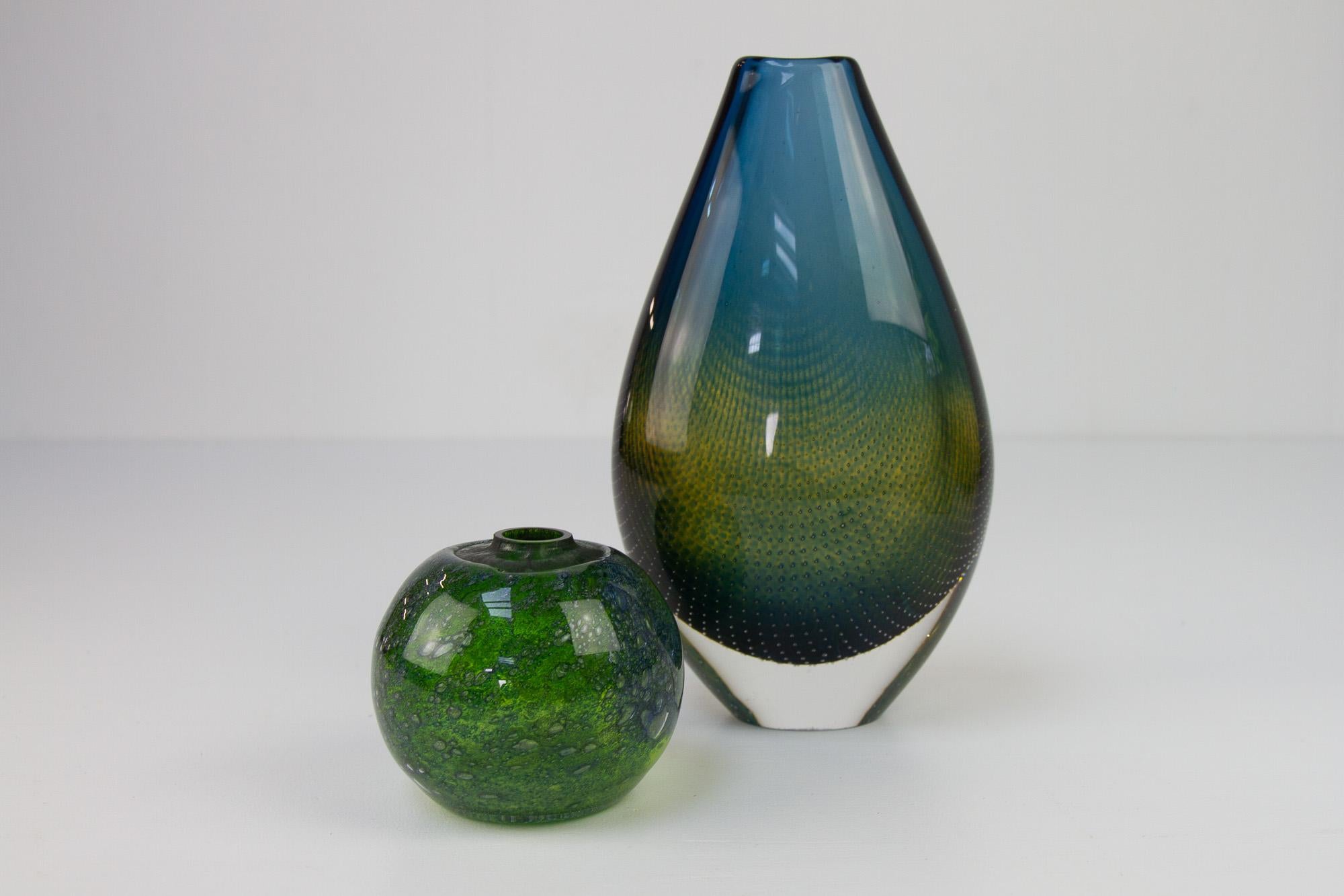 Vintage Norwegian Green Glass Vase by Benny Motzfeldt, 1960s. For Sale 5