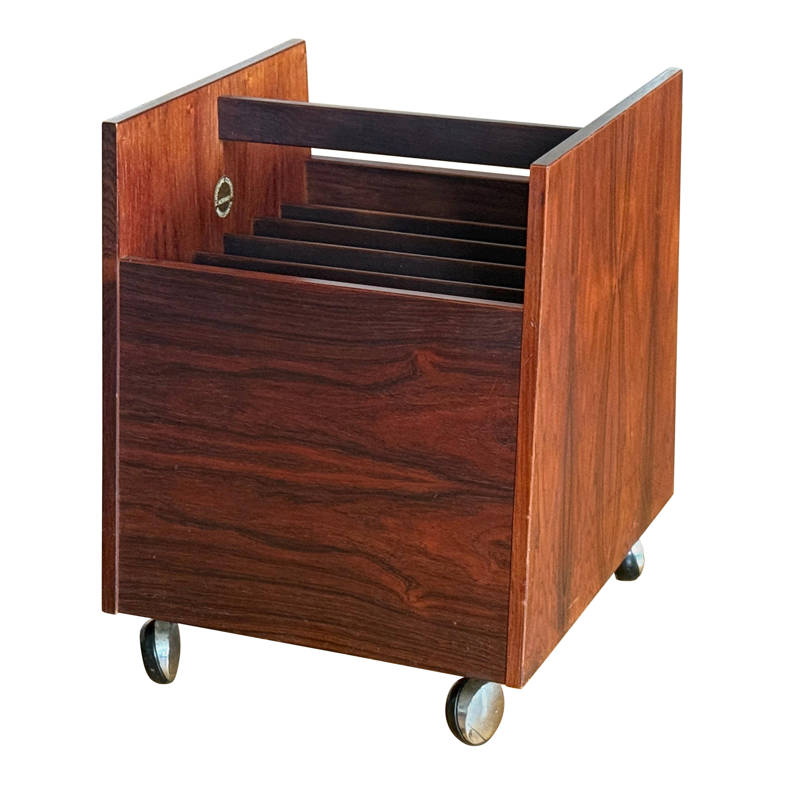 Vintage Norwegian Modern Rose-wood Media Trolley Design by Rolf Hesland en vente