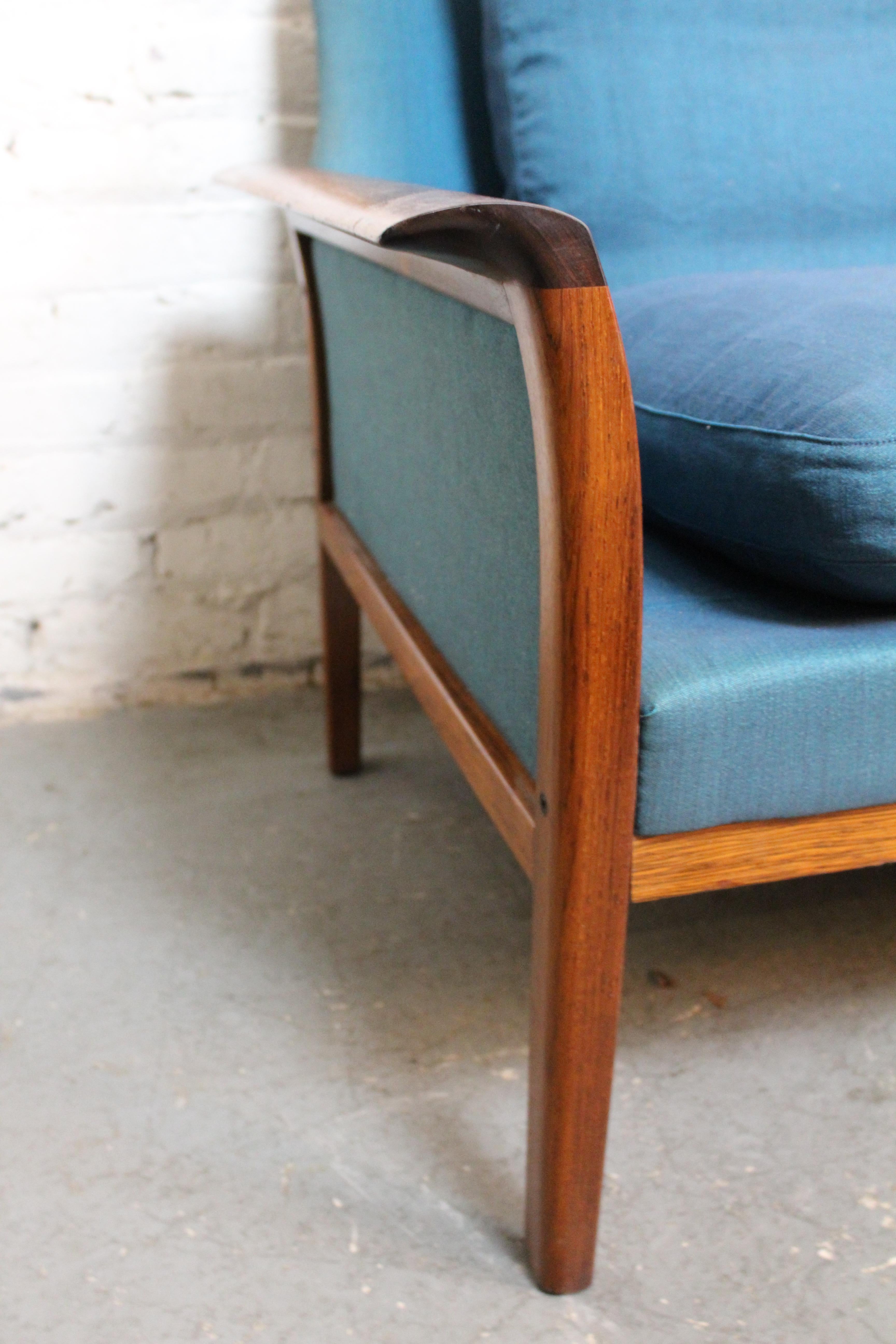 Vintage Norwegian Rosewood Sofa by Hans Olsen for Vatne For Sale 3