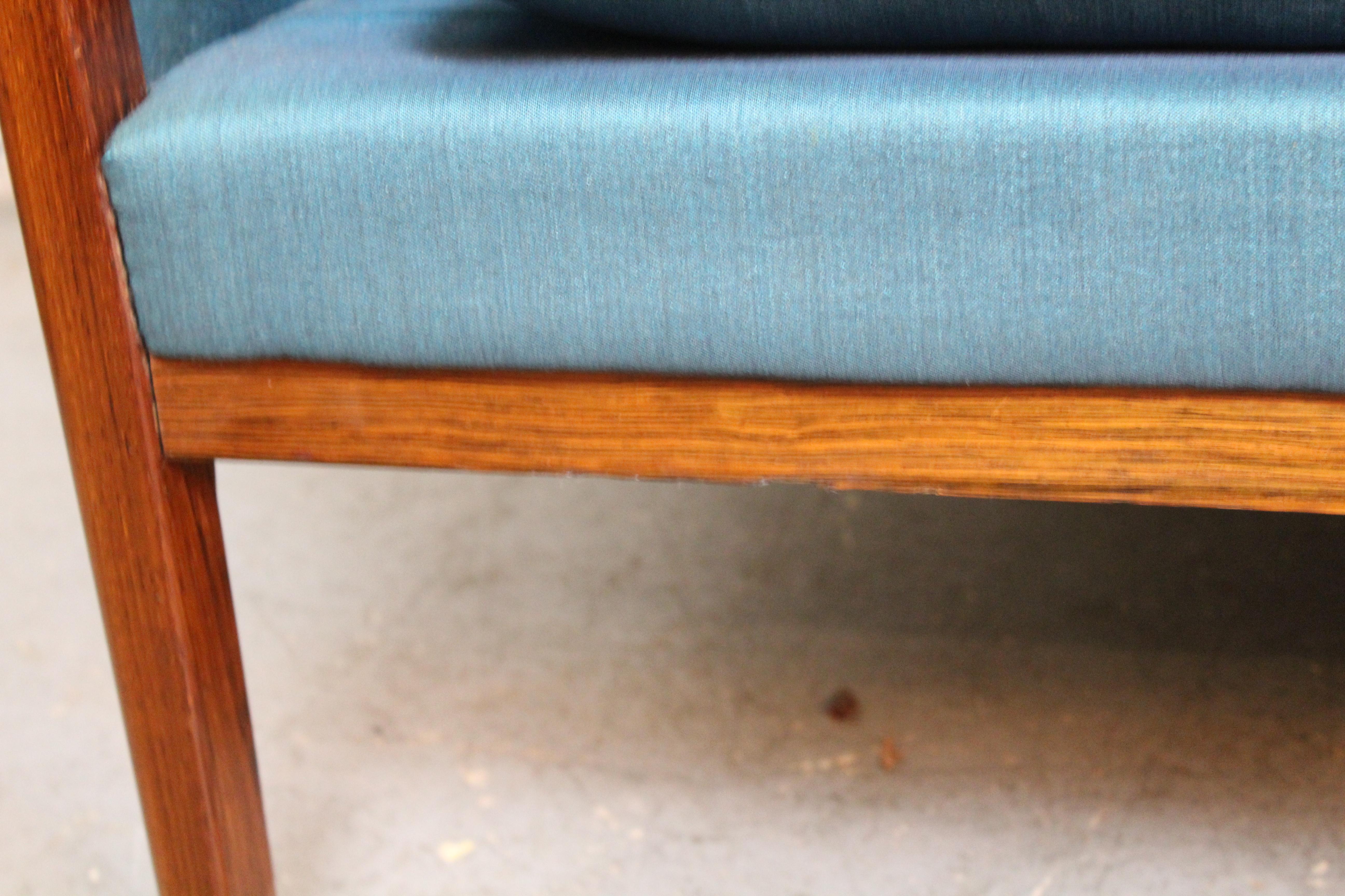 Vintage Norwegian Rosewood Sofa by Hans Olsen for Vatne For Sale 5