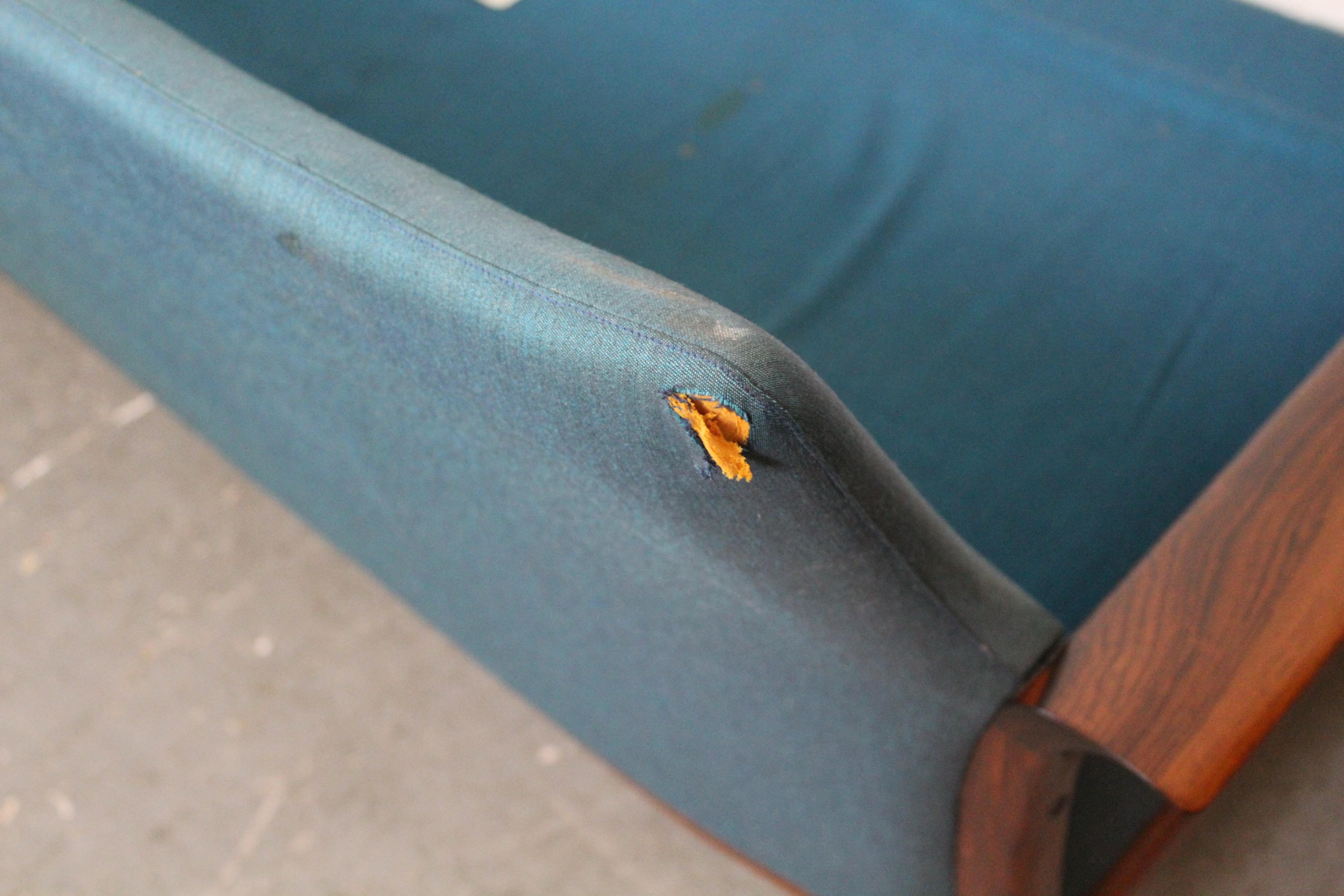 Vintage Norwegian Rosewood Sofa by Hans Olsen for Vatne For Sale 7
