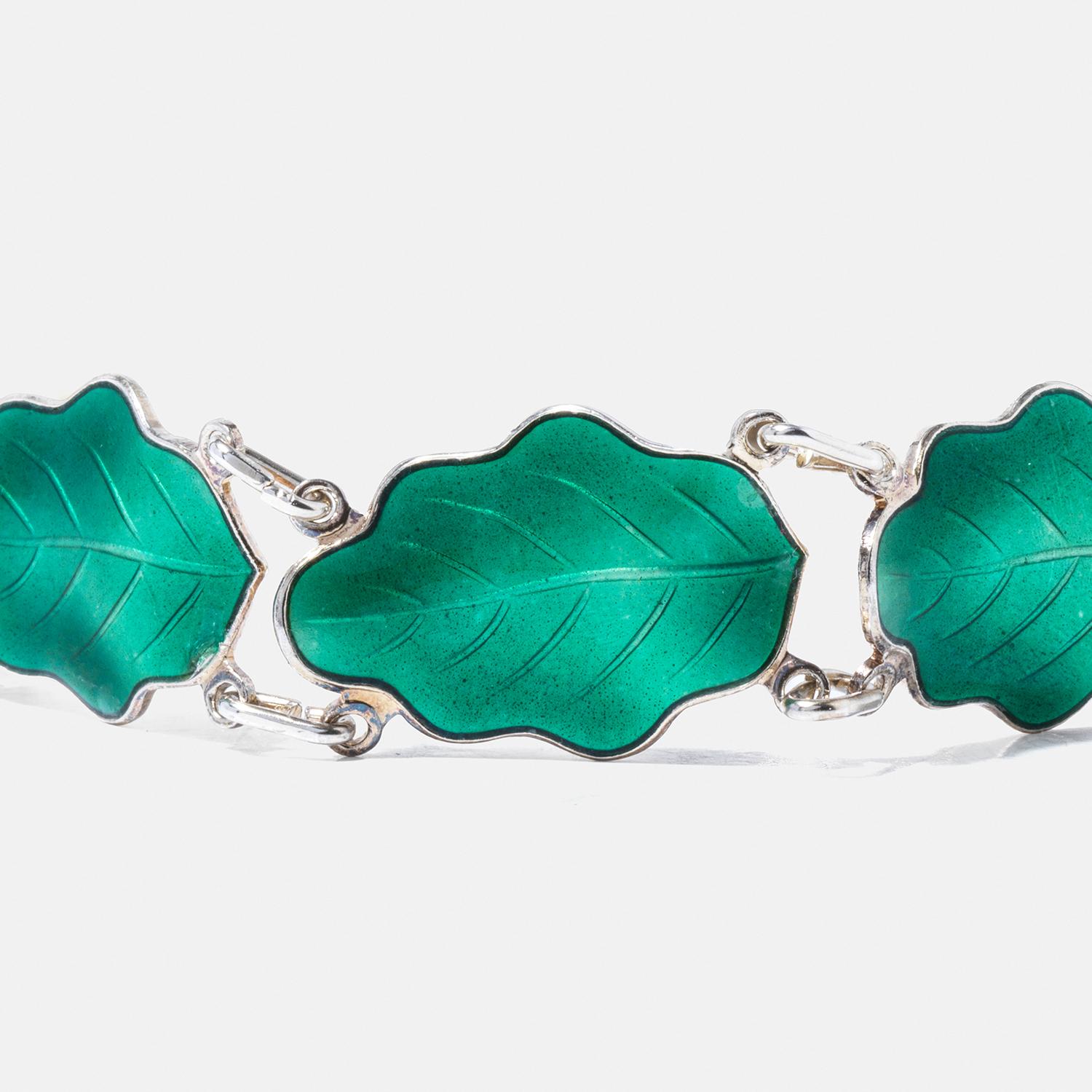 Vintage Norwegian Silver and Enamel Bracelet Made in 1950s In Good Condition For Sale In Stockholm, SE