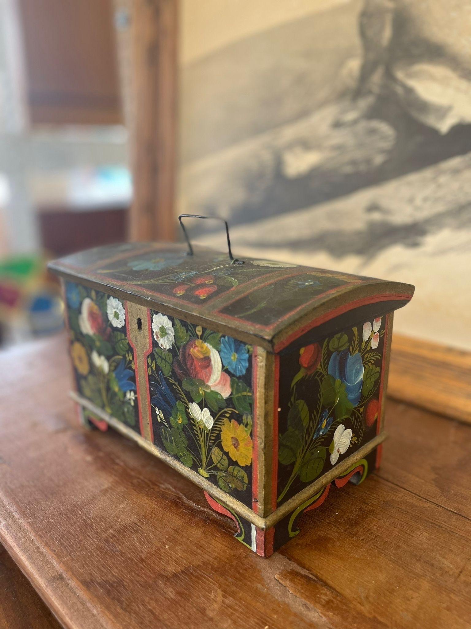 Mid-Century Modern Vintage Norwegian Wood.chest With Hand Painted Floral Motif For Sale