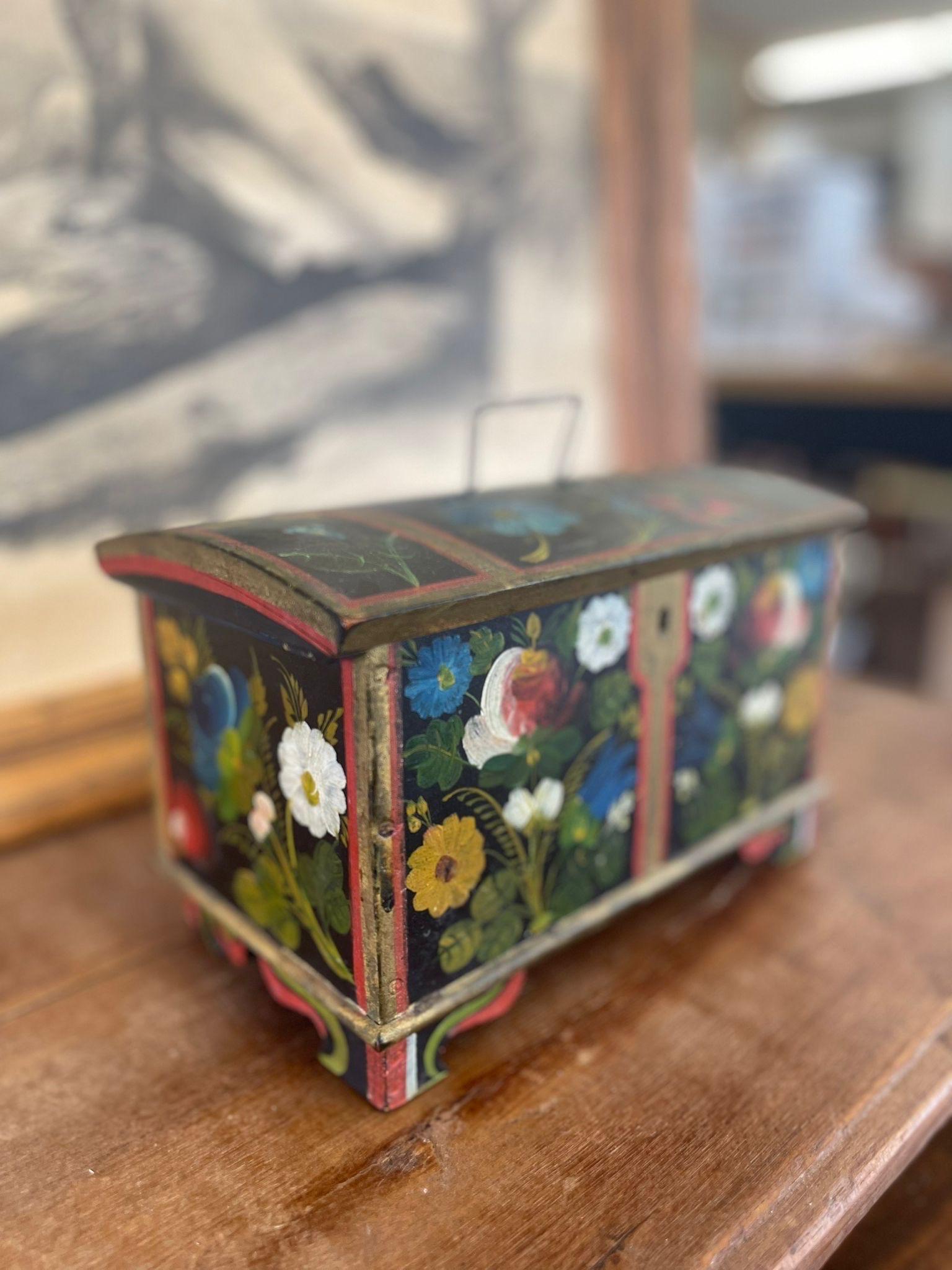 Late 20th Century Vintage Norwegian Wood.chest With Hand Painted Floral Motif For Sale