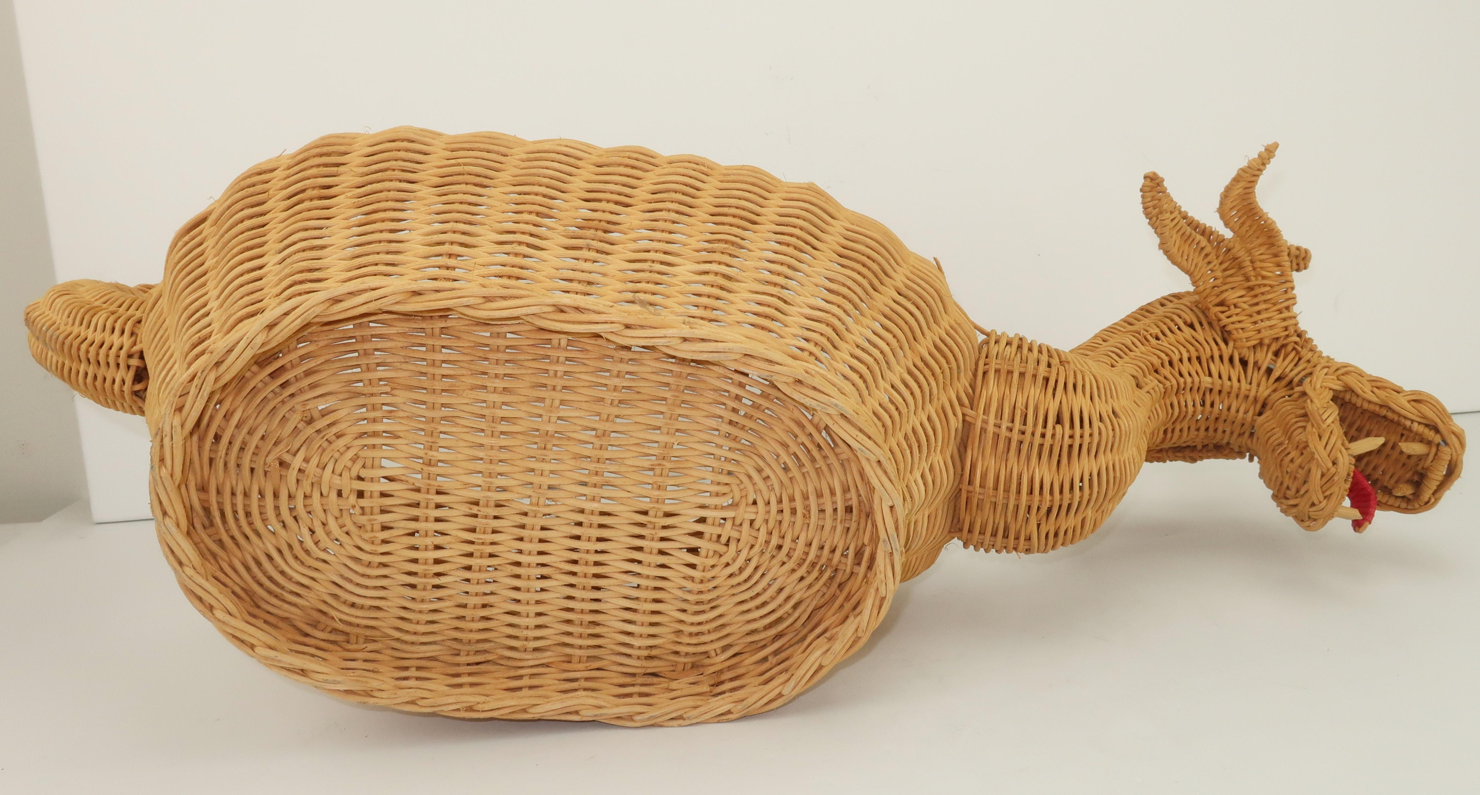 Vintage Novelty Wicker Dragon Basket Tote Handbag 3