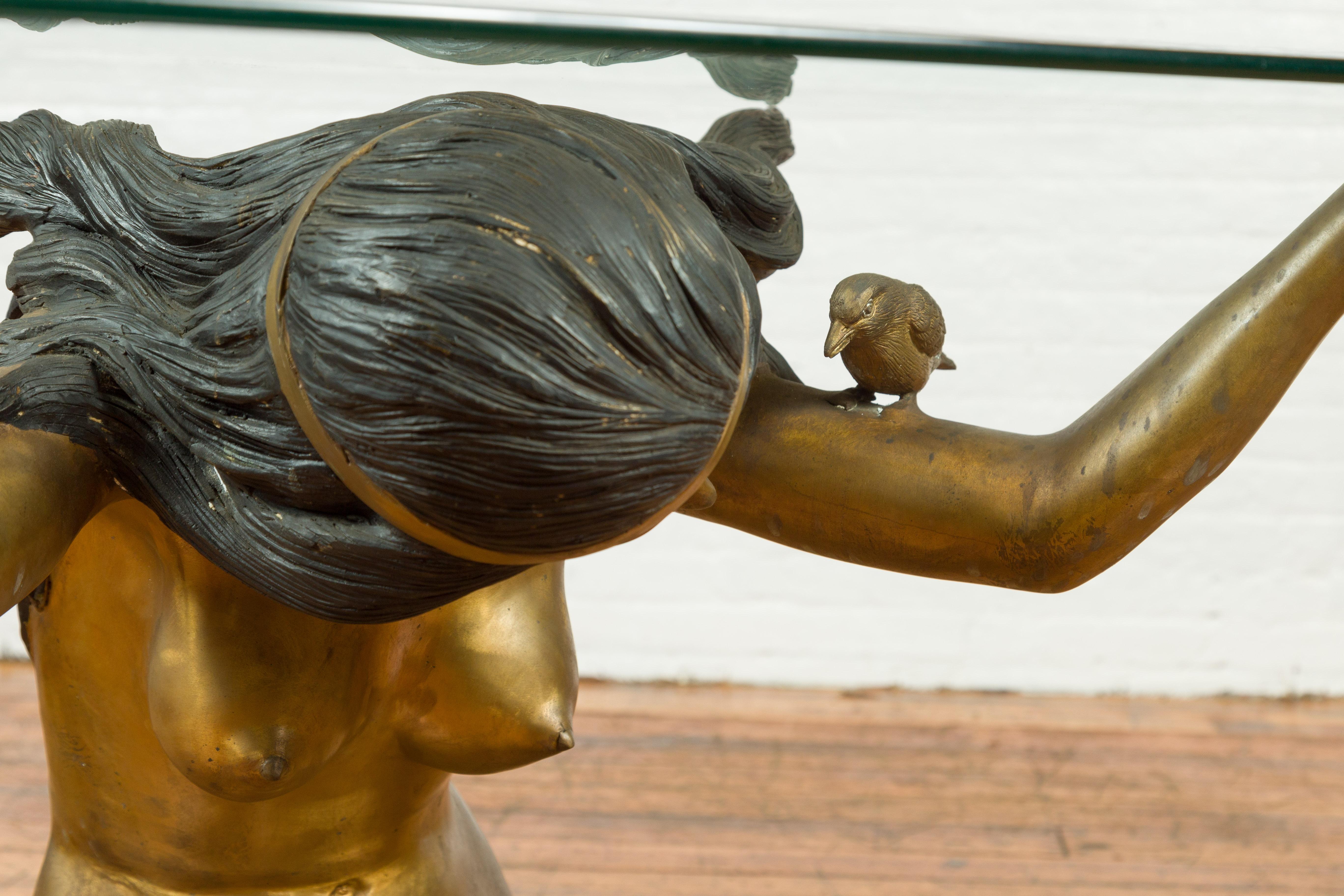 Table basse vintage en bronze coulé à la cire perdue Femme nue avec patine d'or Bon état - En vente à Yonkers, NY