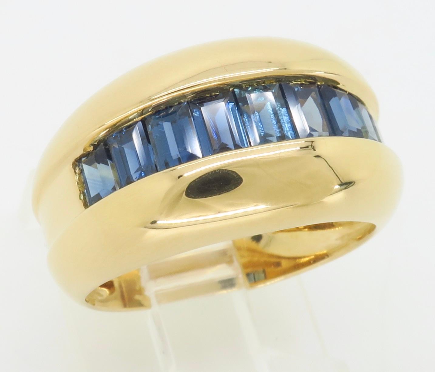 Vintage Numbered Cartier Sapphire Ring in 18k  For Sale 2