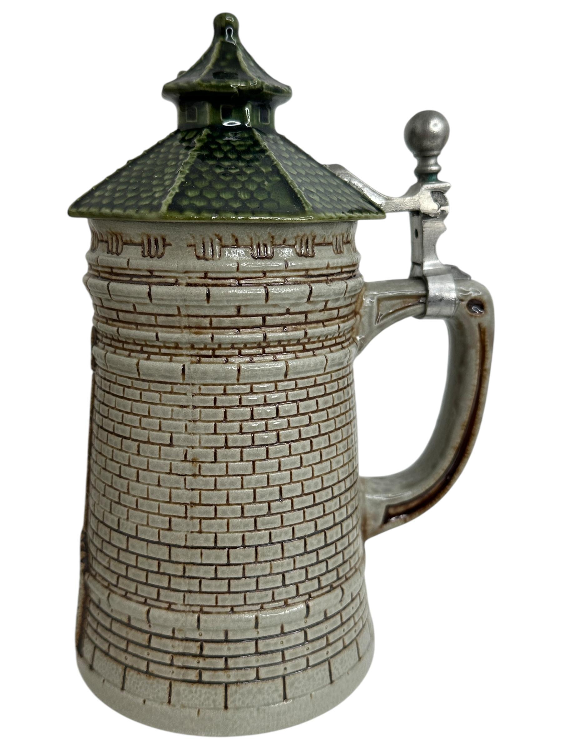 Character Stein of the Nuremberg Tower, City Wall Tower Lidded Beer Stein, 1960s In Good Condition For Sale In Nuernberg, DE
