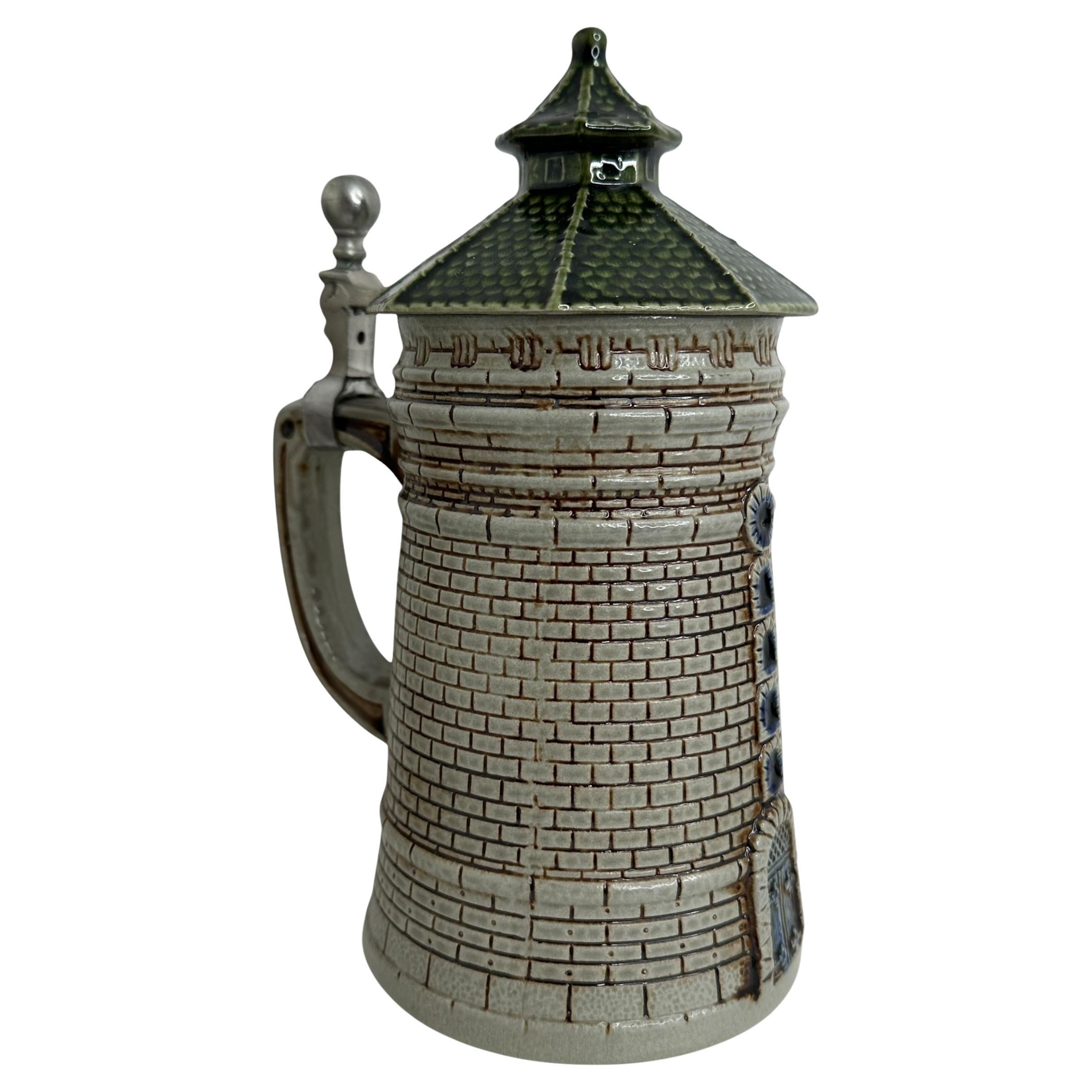 Stein de bière murale de la ville de Nuremberg avec couvercle, années 1960