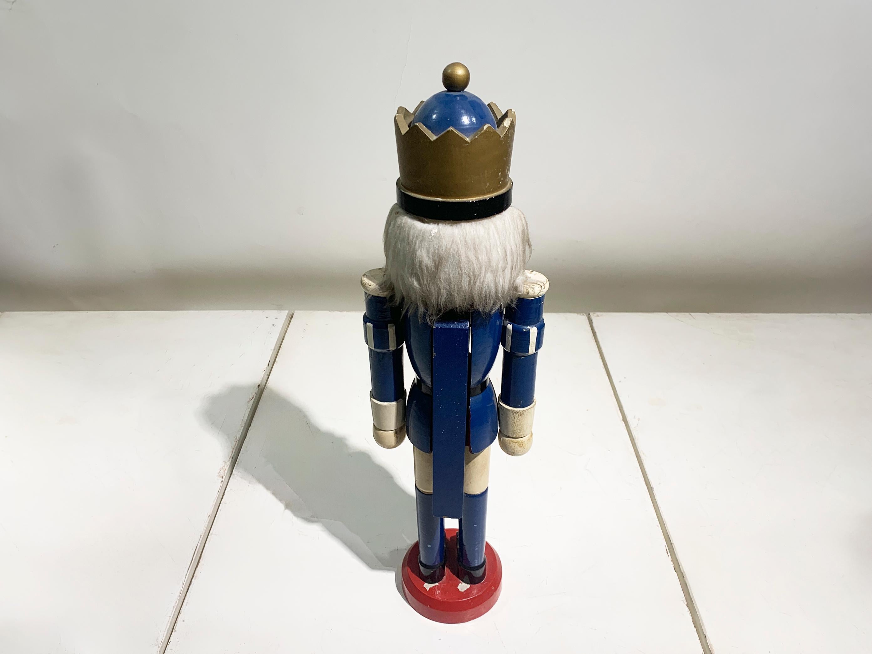 Mid-Century moderno Figura di Re Schiaccianoci d'epoca in Wood, Erzgebirge, Germania, Circa anni '70 in vendita