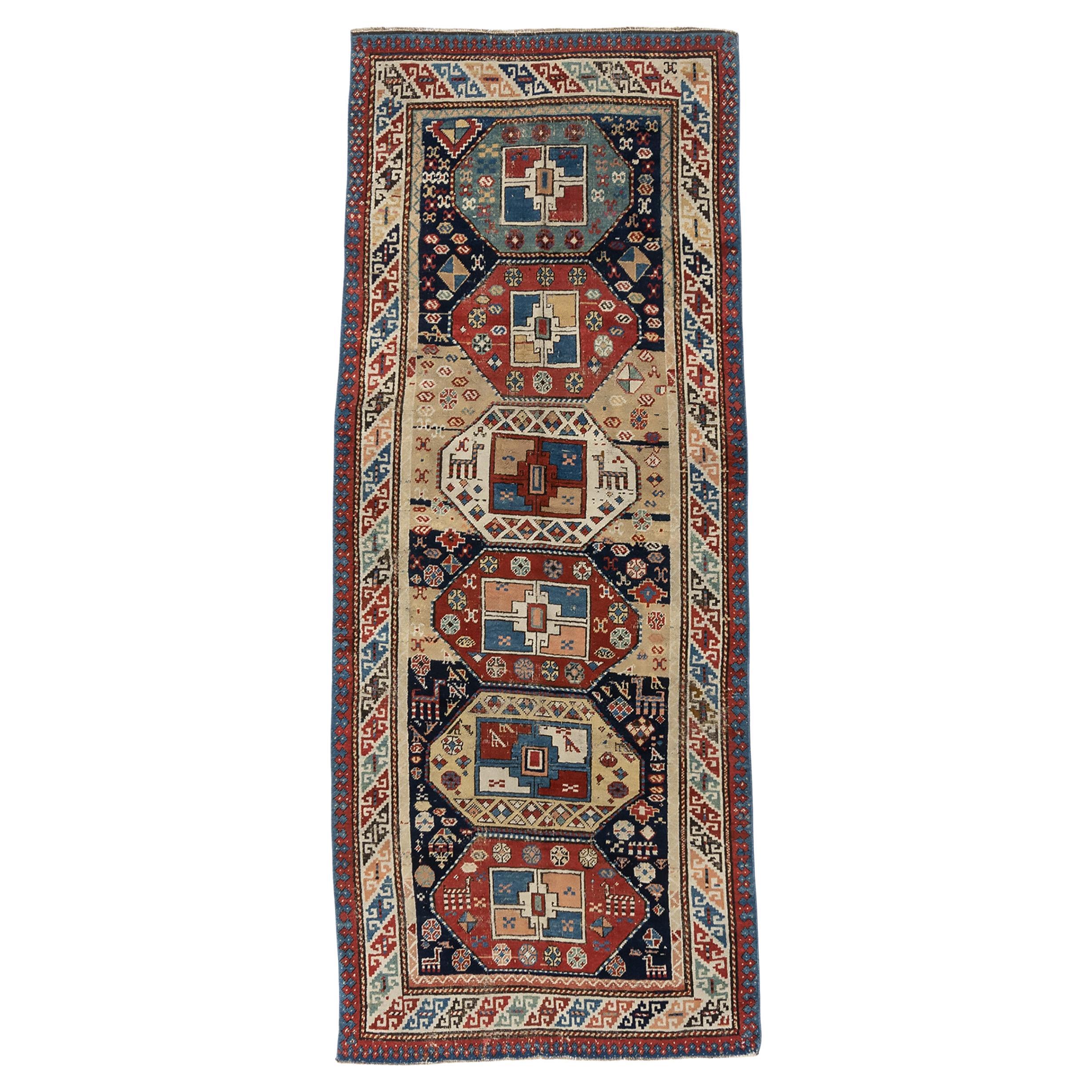 Tapis de couloir vintage bleu persan à motif d'animaux, NW, 3'4 x 8'5