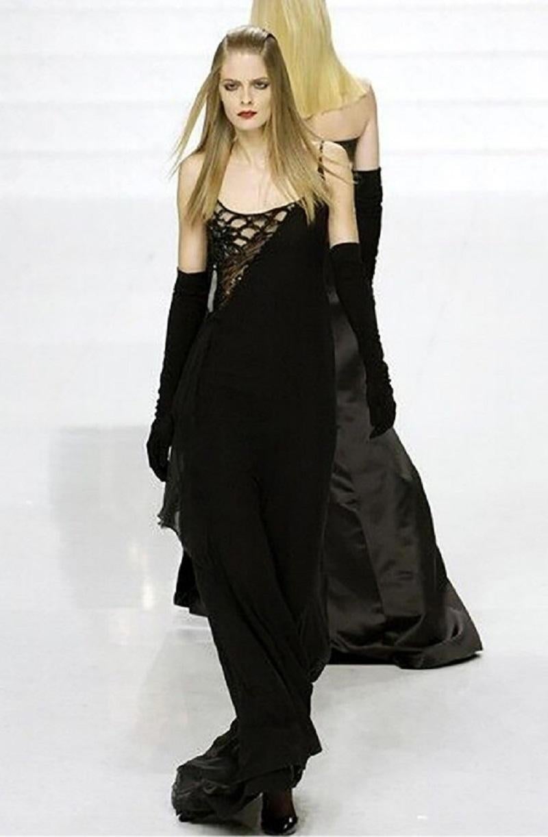 Vintage NWT Valentino FW Runway 2006 Sheer Side Silk Embellished Dress Gown US 6 For Sale 2