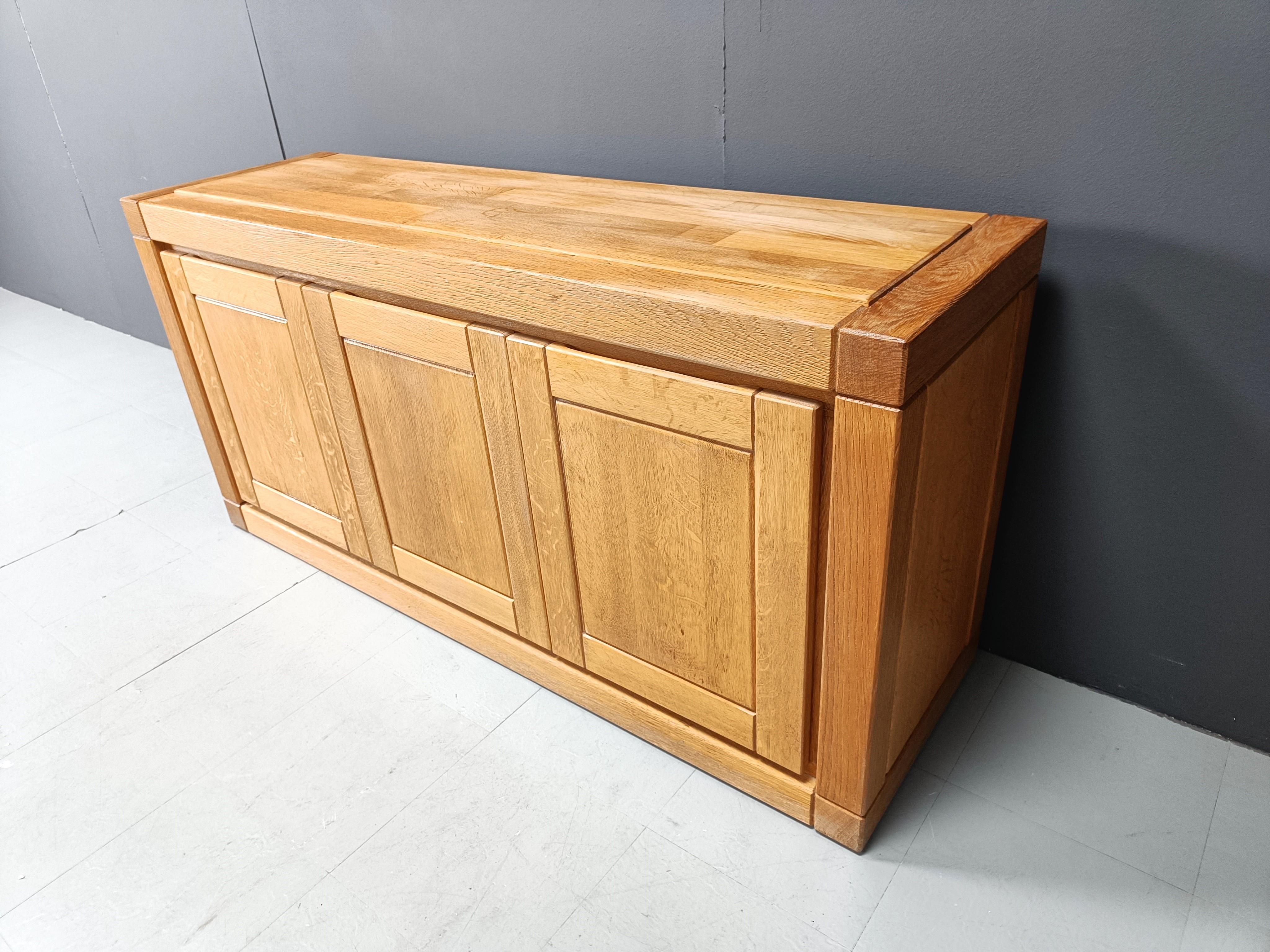 Aparador vintage de roble de 3 puertas, años 70 finales del siglo XX