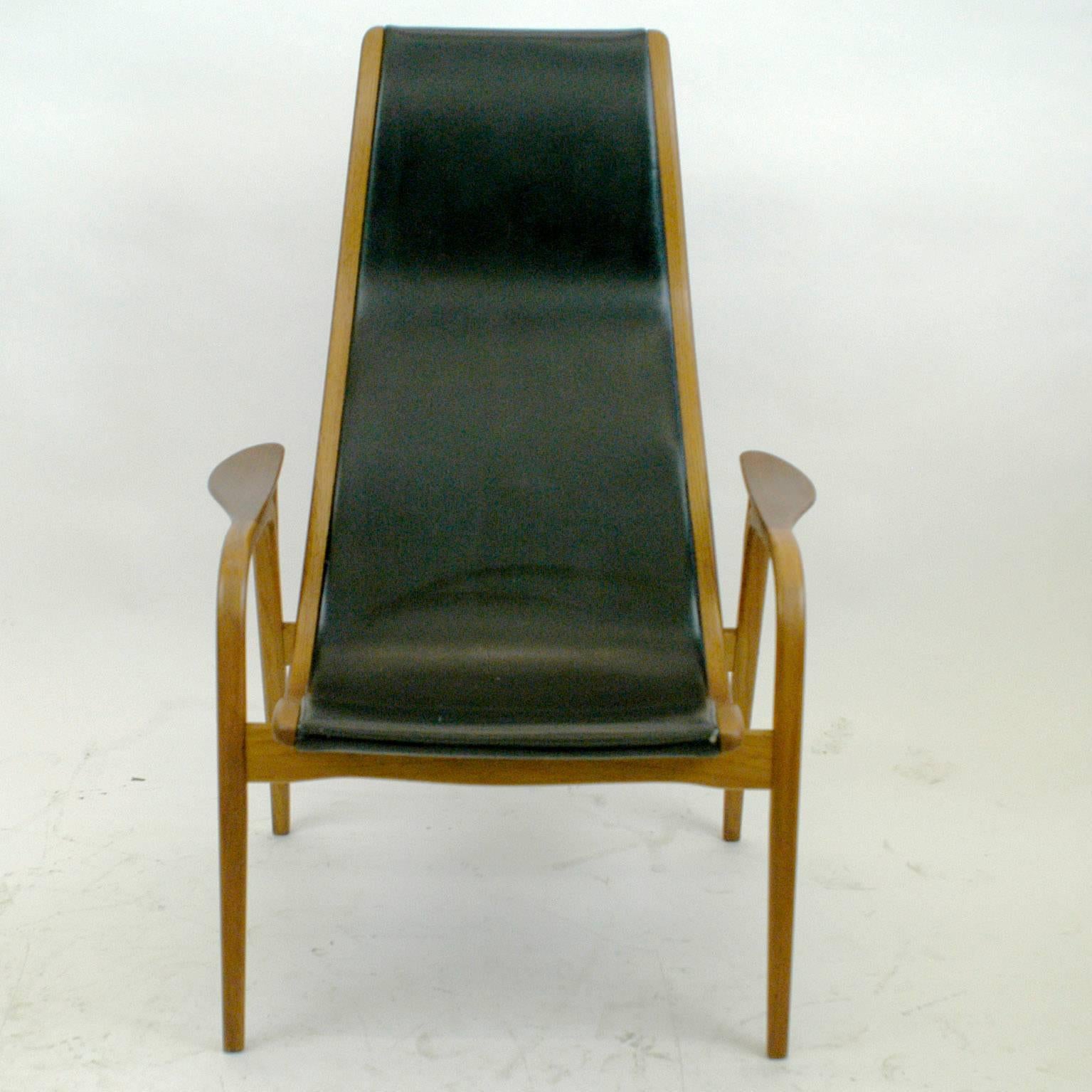 Vintage Oak and Black Leather Highback Lamino Chair by Yngve Ekstrom for Swedese In Excellent Condition In Vienna, AT