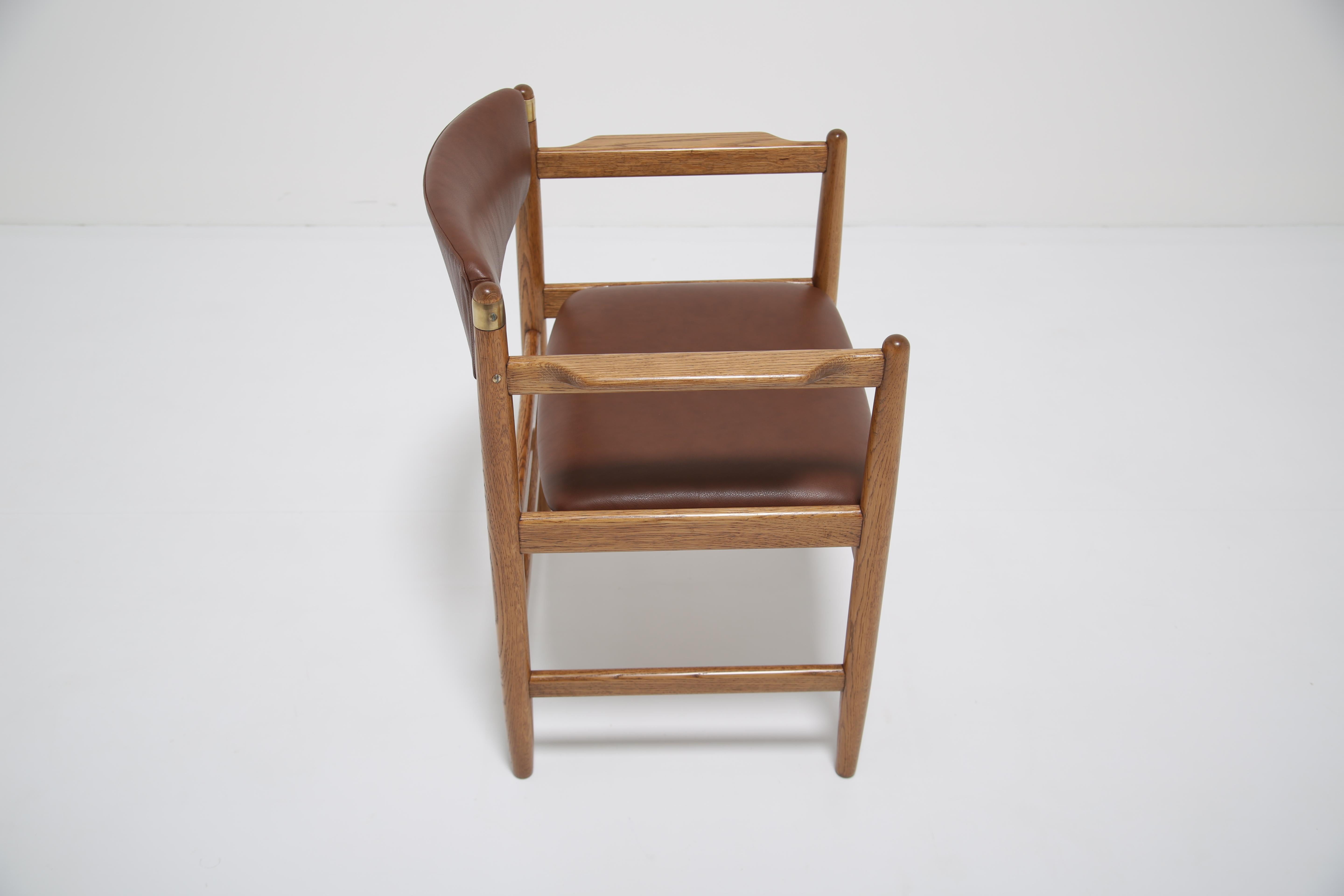 Poltrona vintage in Oak e pelle di Børge Mogensen per Karl Andersson, 1960. in vendita 4