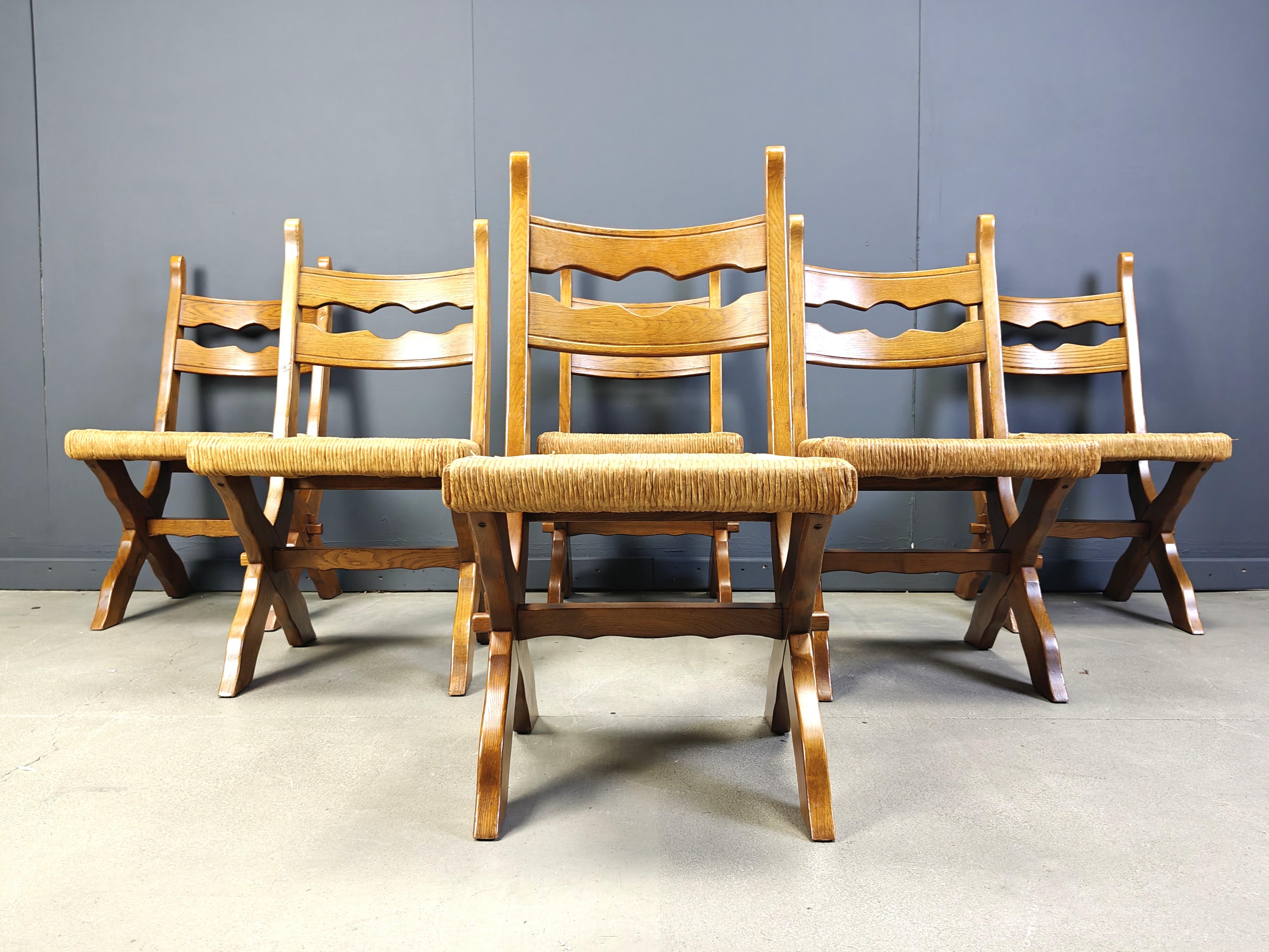 Vintage oak and wicker brutalist chairs, 1960s - set of 6 In Good Condition For Sale In Leuven, Vlaams Gewest