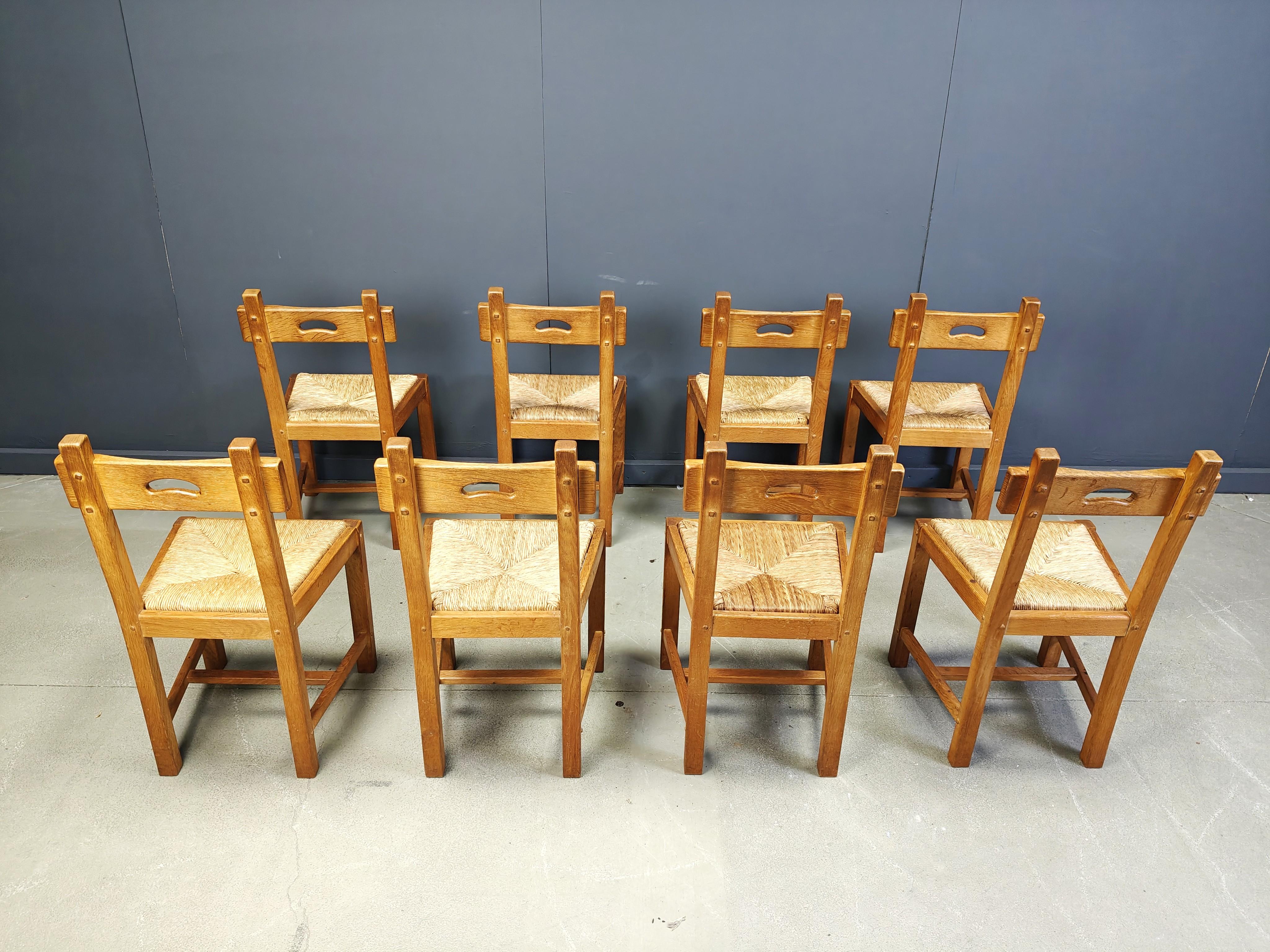 Sedie brutaliste d'epoca in rovere e vimini, anni '60 - set di 8 sedie in vendita 2