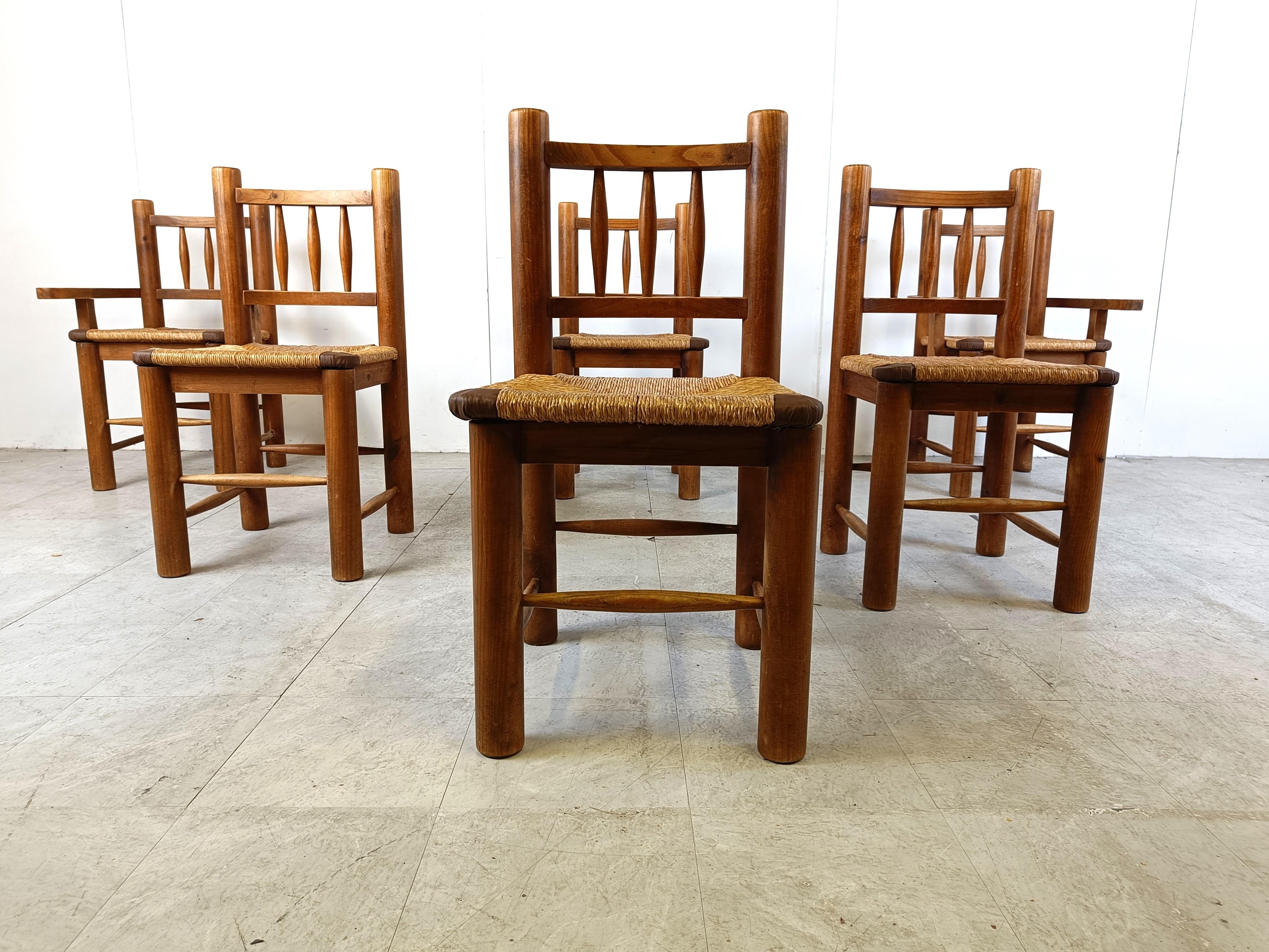Vintage oak and wicker dining chairs, 1960s In Good Condition In HEVERLEE, BE