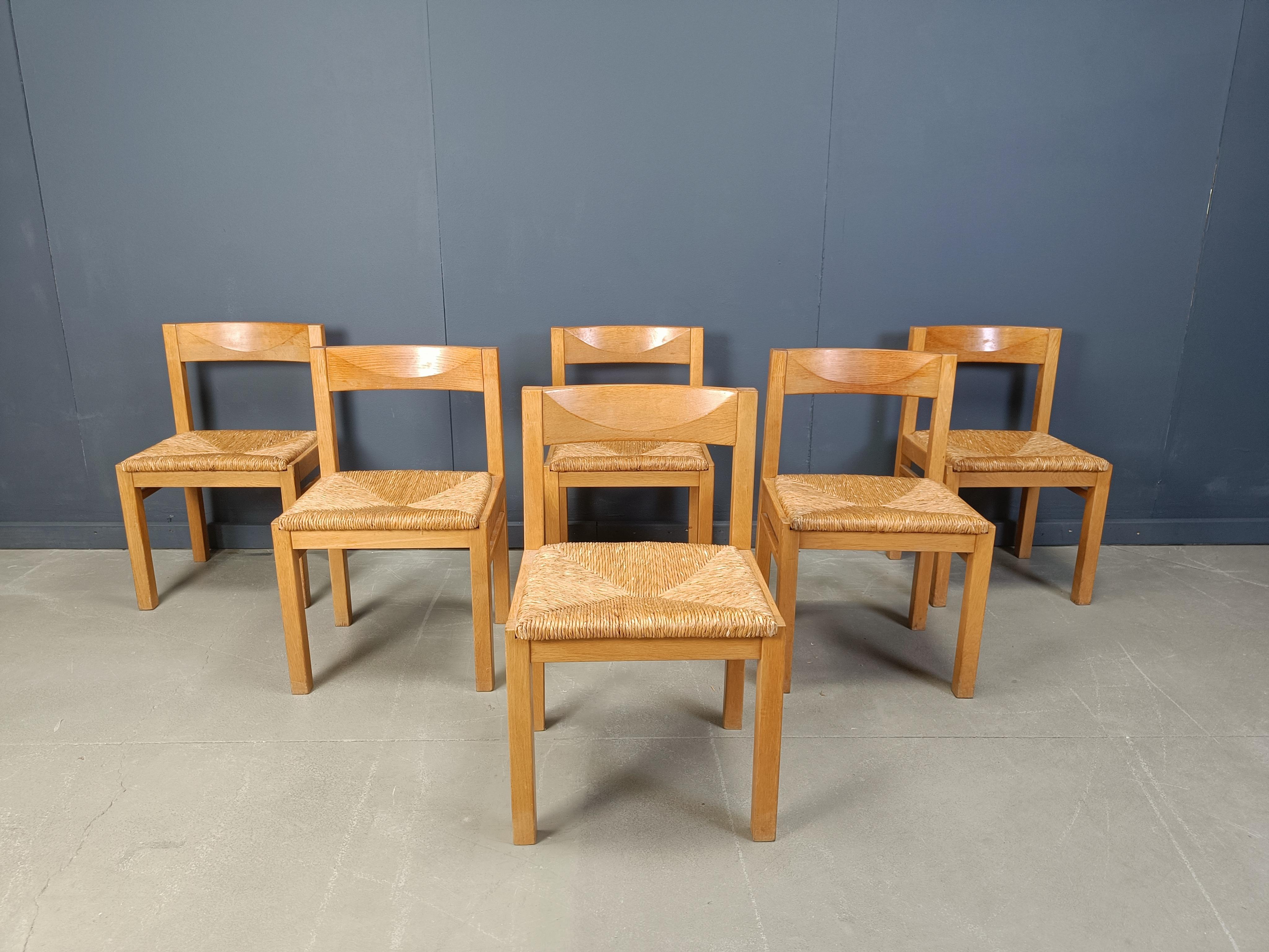 Set di 6 sedie da pranzo vintage in Oak e vimini in vendita 4