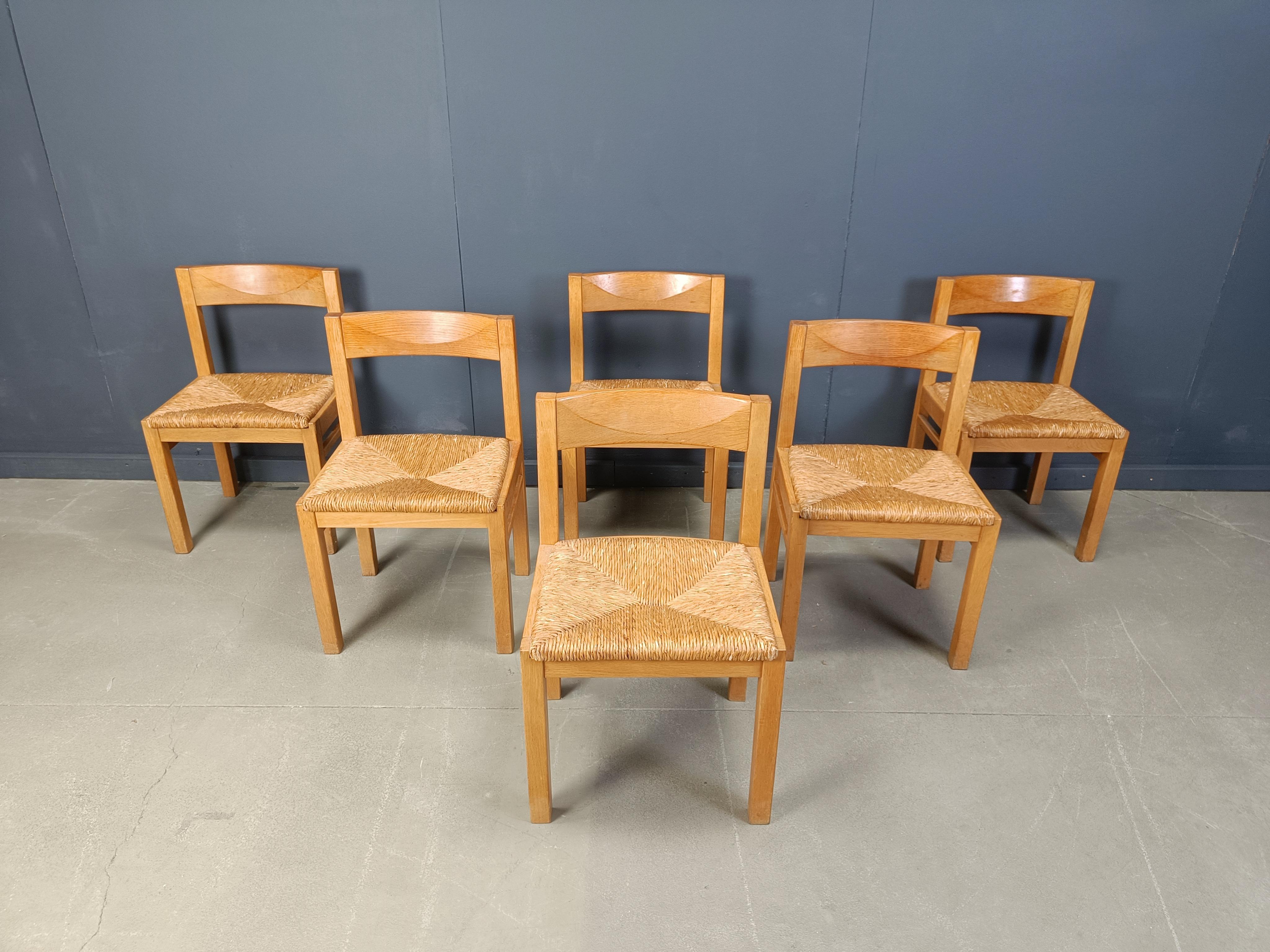 Set di 6 sedie da pranzo vintage in Oak e vimini in vendita 5
