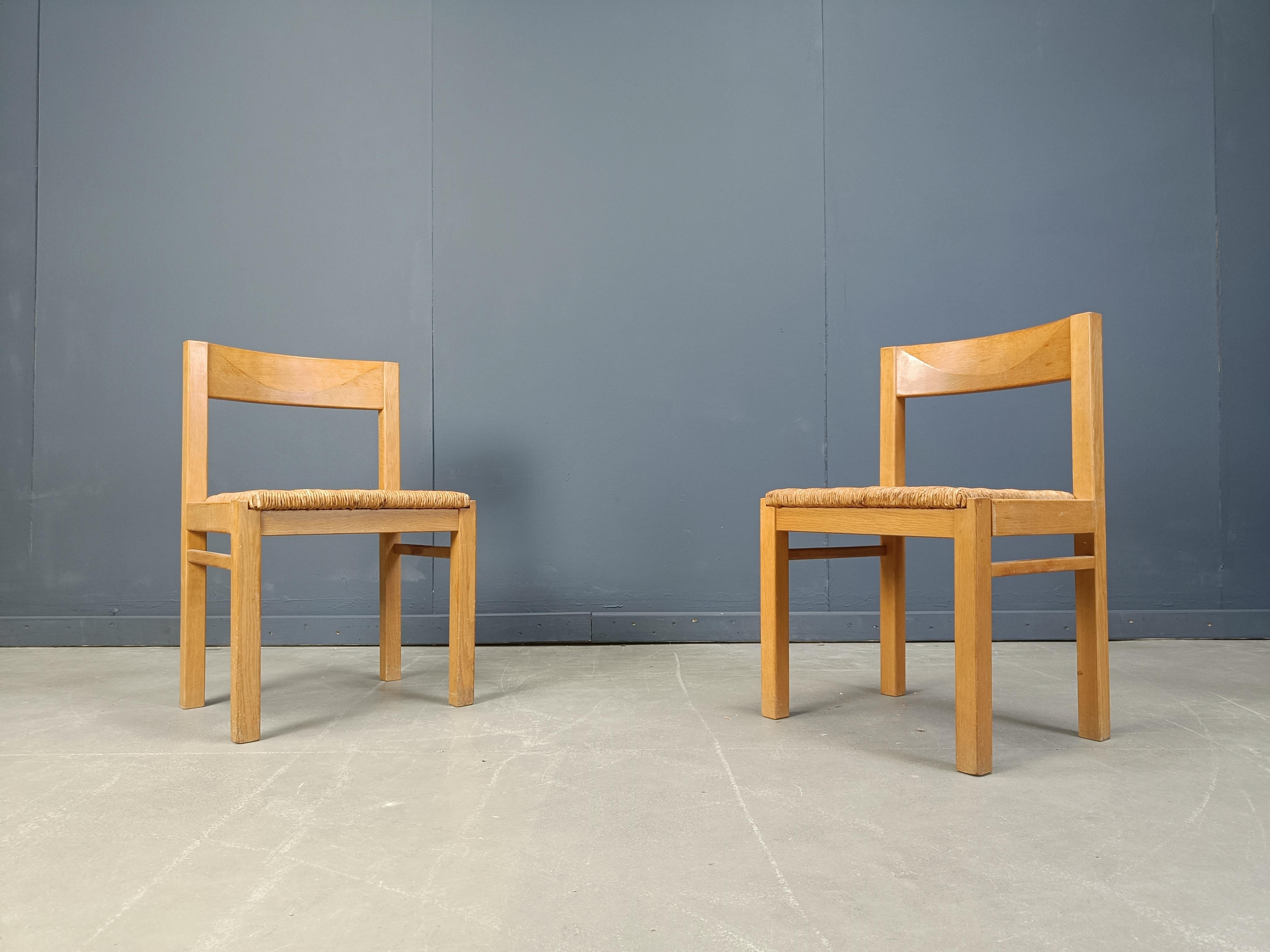 Belga Set di 6 sedie da pranzo vintage in Oak e vimini in vendita