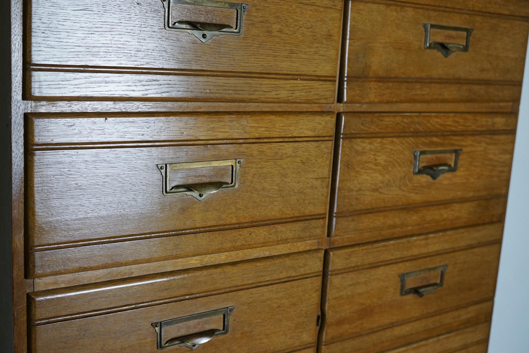 Vintage Oak Apothecary / Filing Cabinet, Luxembourg, 1930s 4