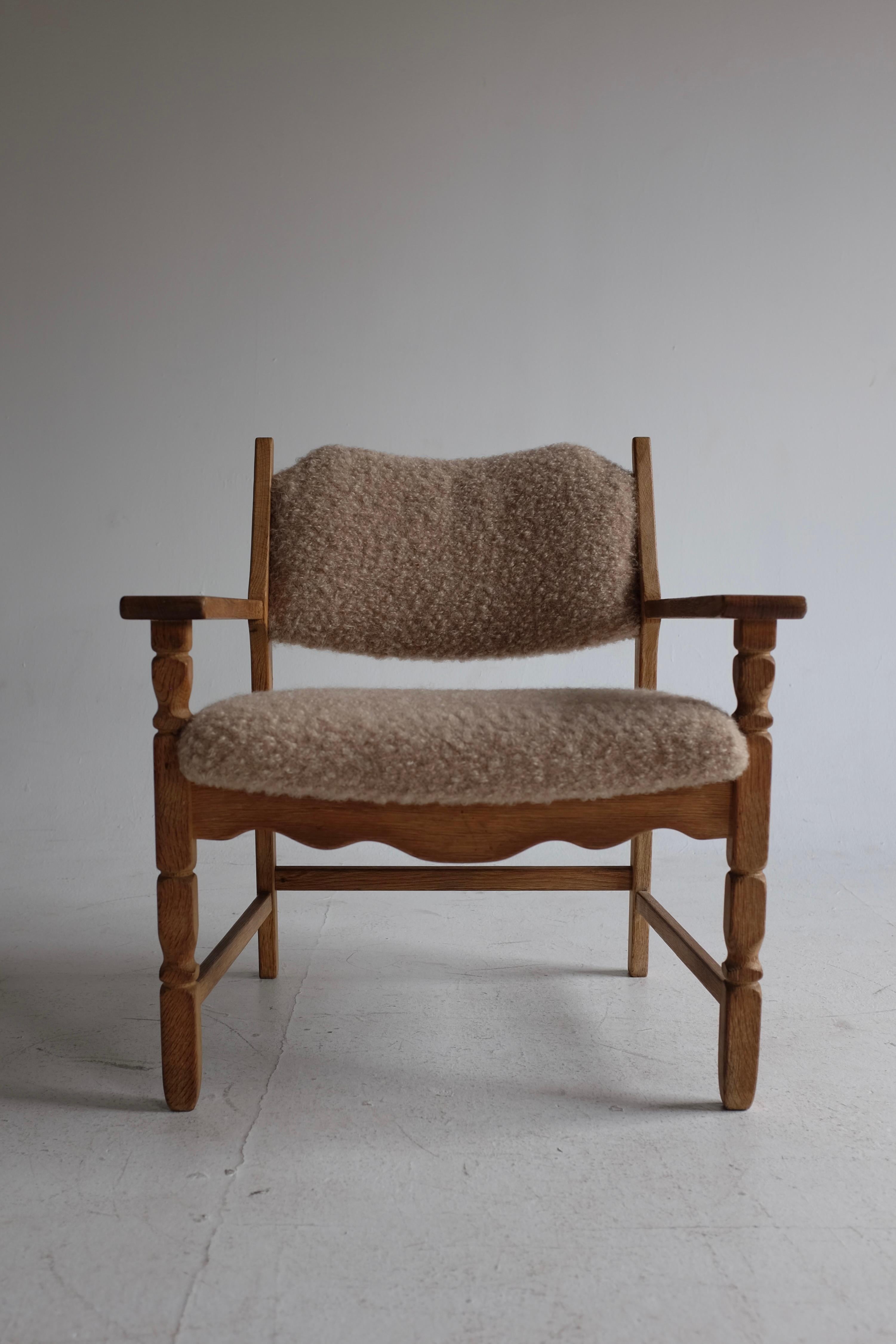 Scandinavian Modern Vintage Oak Arm Chair by Henning Kjærnulf