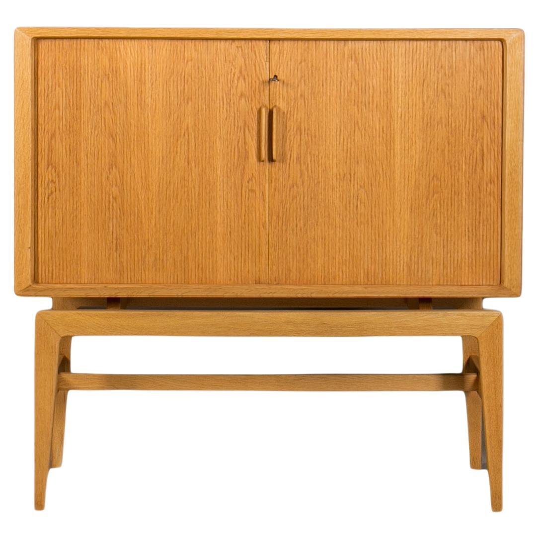 Barschrank aus Eichenholz, Norwegen, 1960er Jahre im Angebot