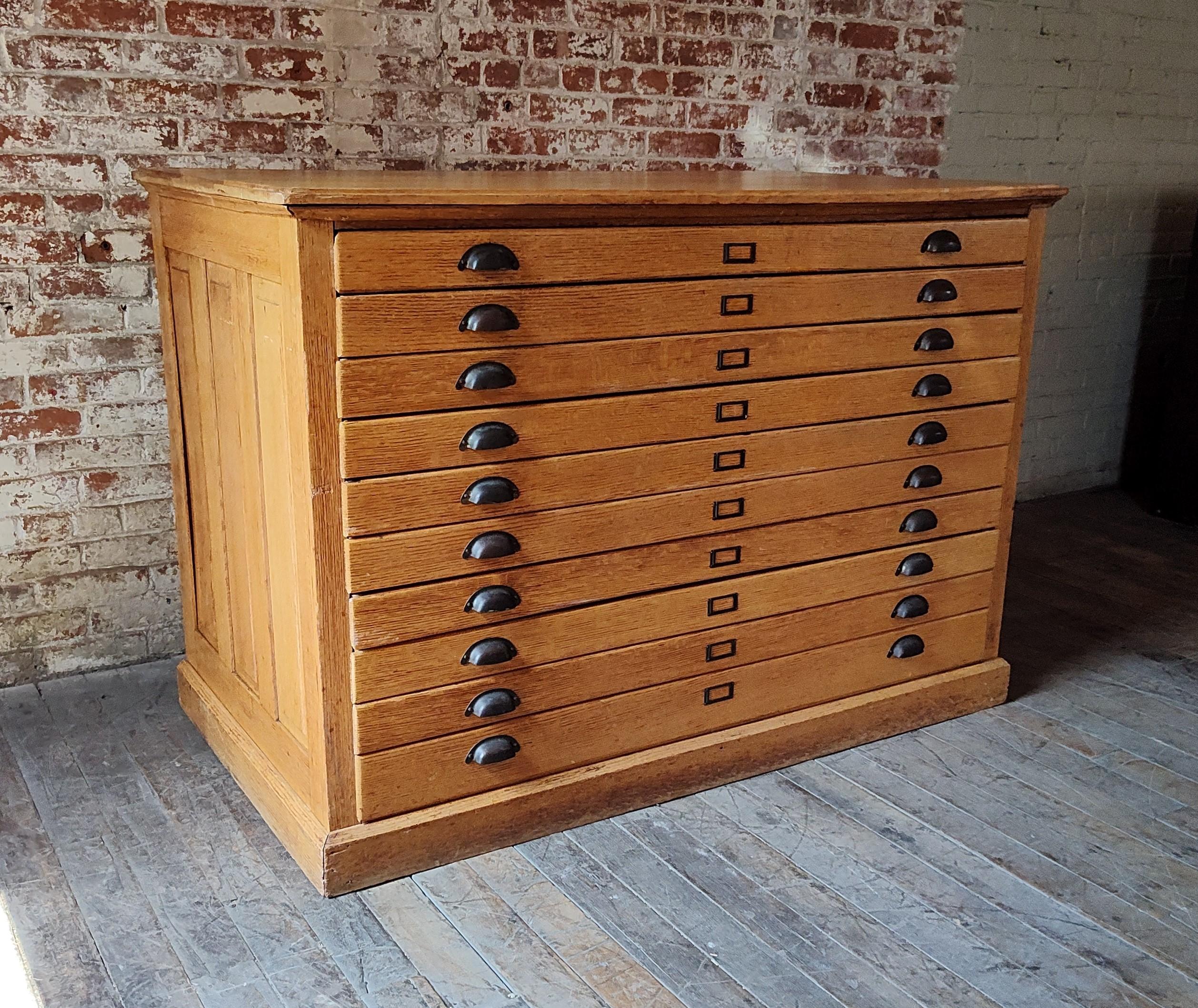 Vintage Oak Flat File with 10 Drawers

Overall Dimensions: 31