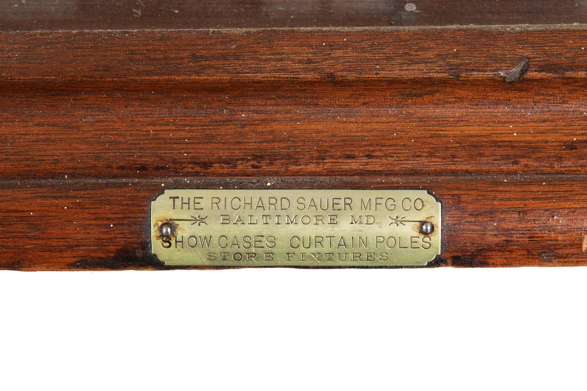 Vintage Oak, Brass and Glass Countertop Display Cabinet Case by Richard Sauer In Good Condition In Shippensburg, PA
